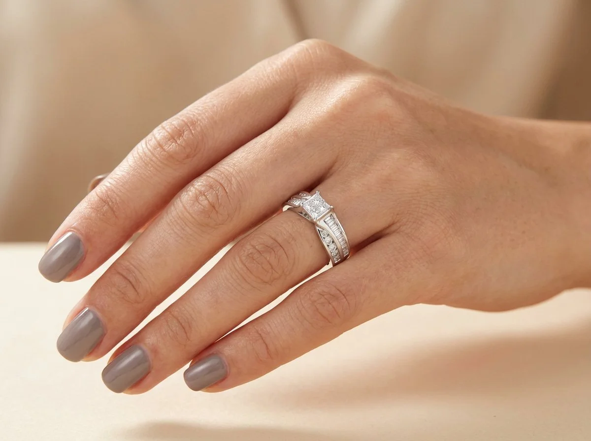 18K White Gold With Princess & Baguette Diamond Ring (1.30ct) (6.02g)