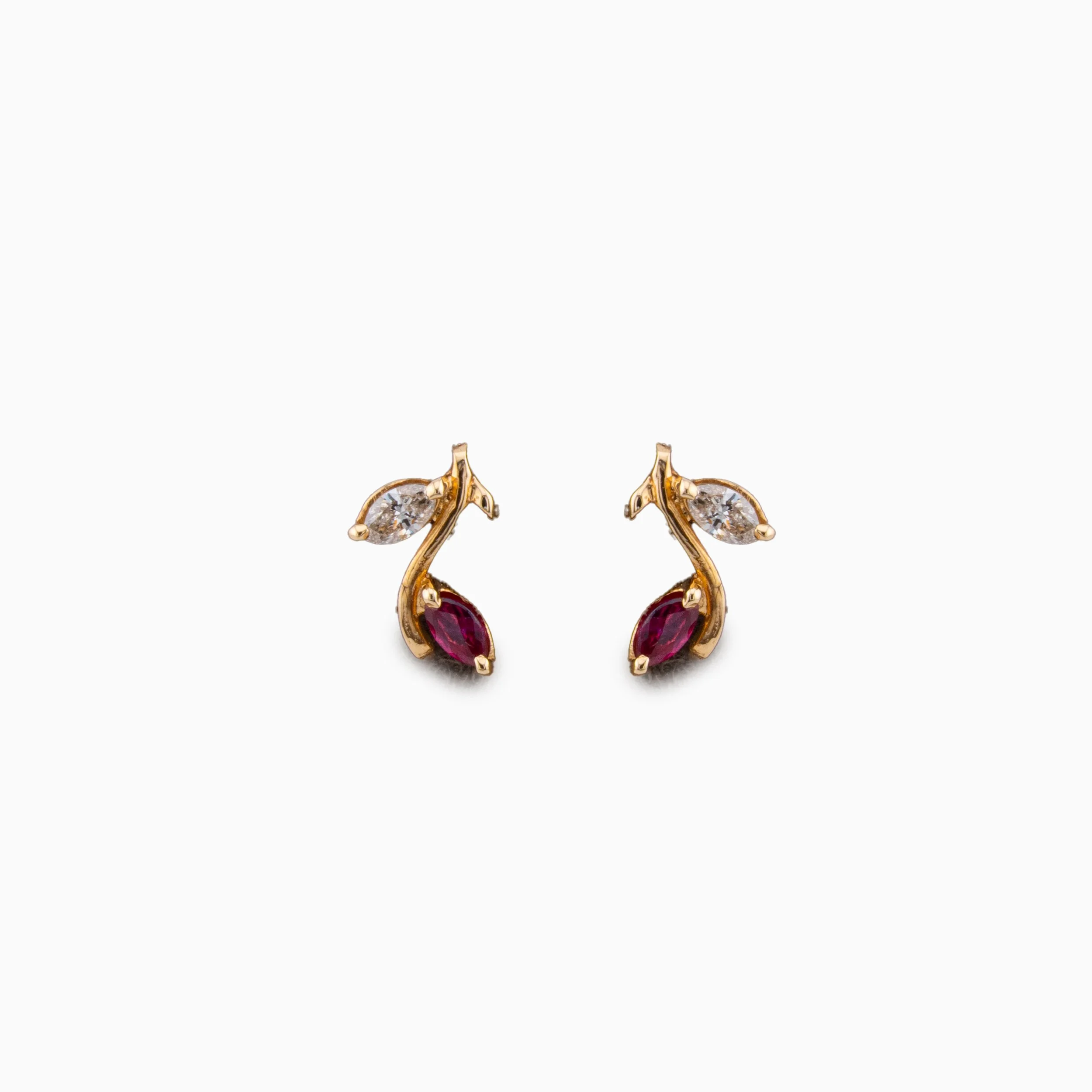 18K Yellow Gold & Diamond With Ruby Earrings (0.12ct)