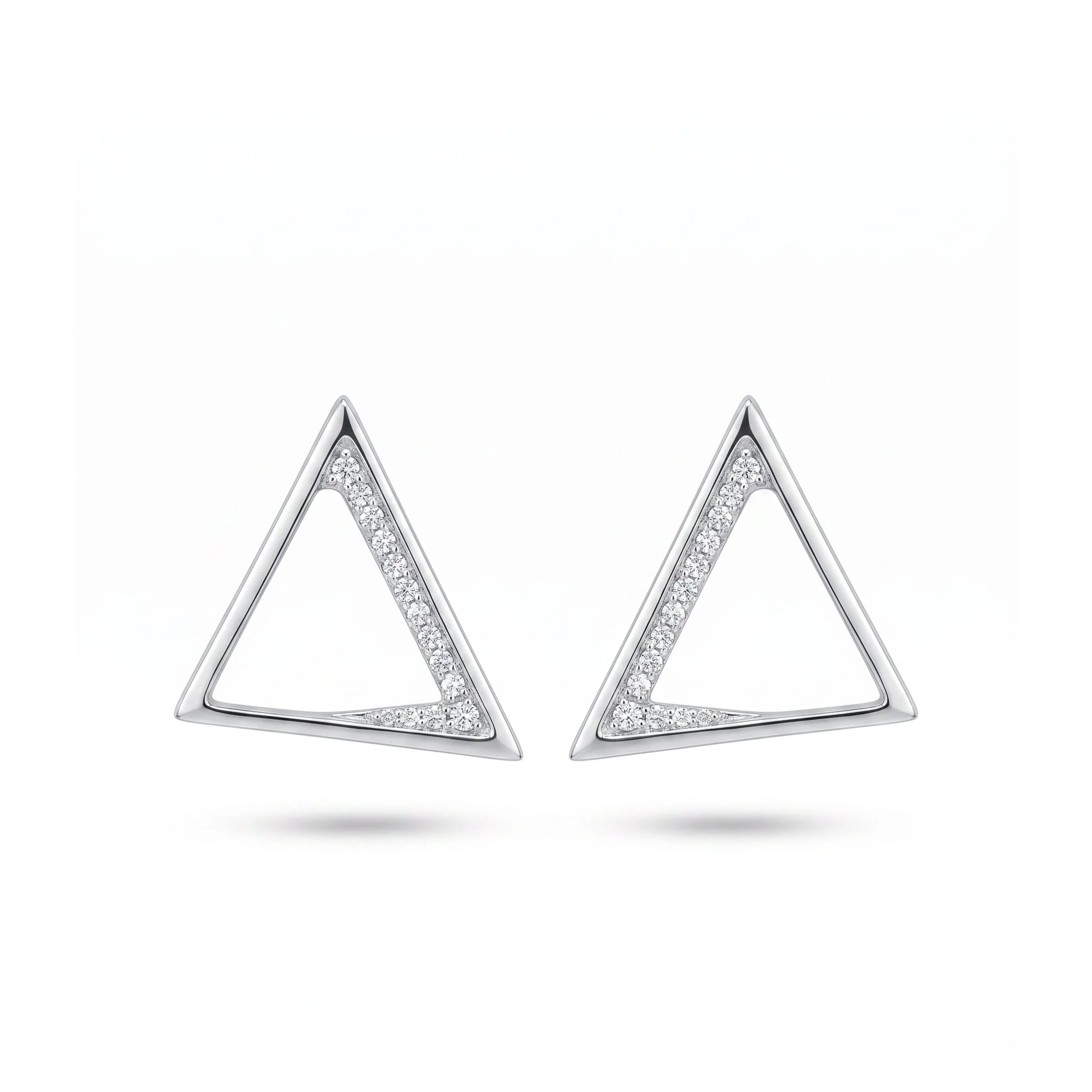 18K White Gold & Diamond Open Triangle Earrings (0.20ct) (3.52g)