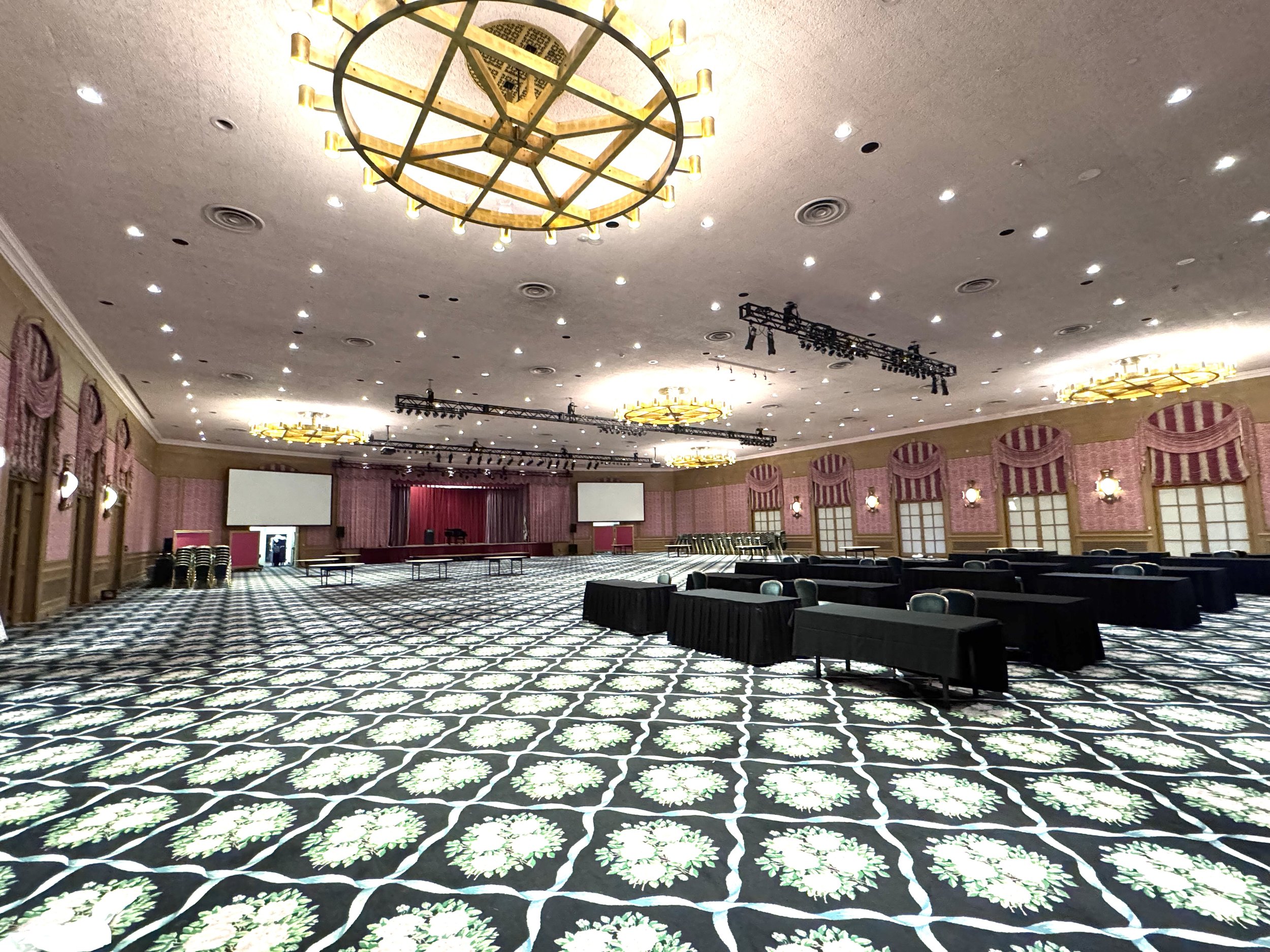 Huge meeting room.jpeg