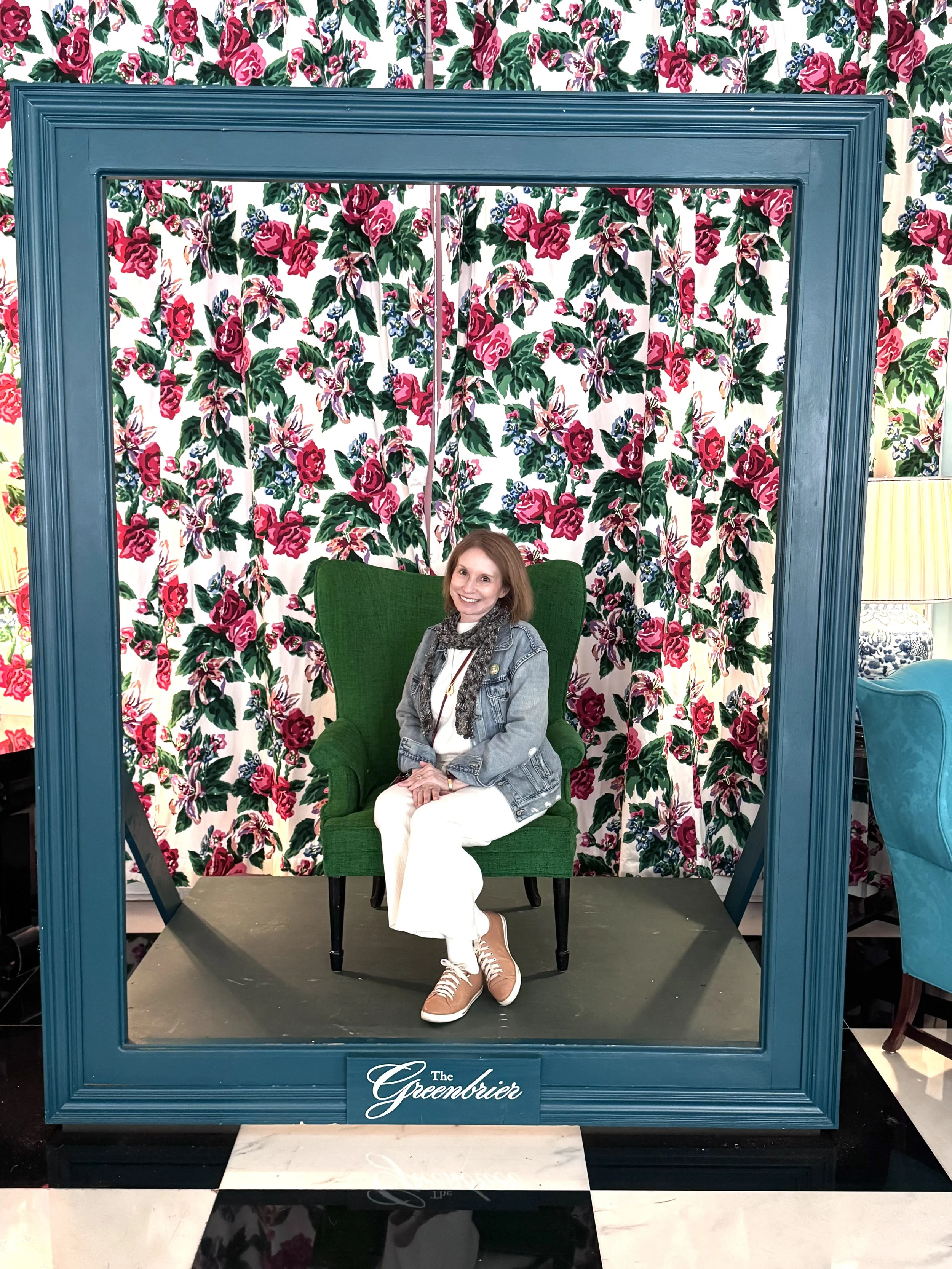 Leanne on chair photo frame.jpeg