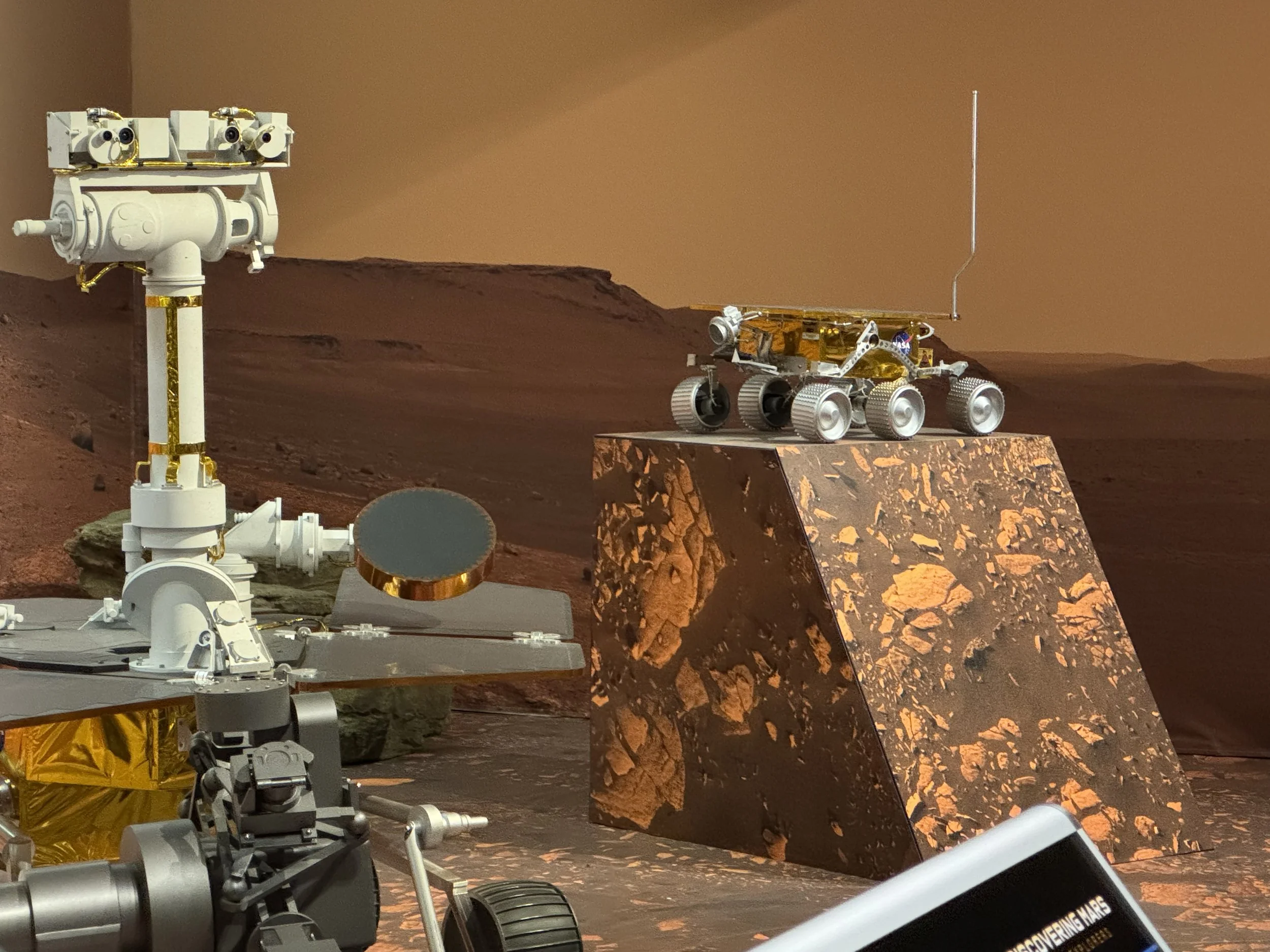 Mars rover 2.jpeg