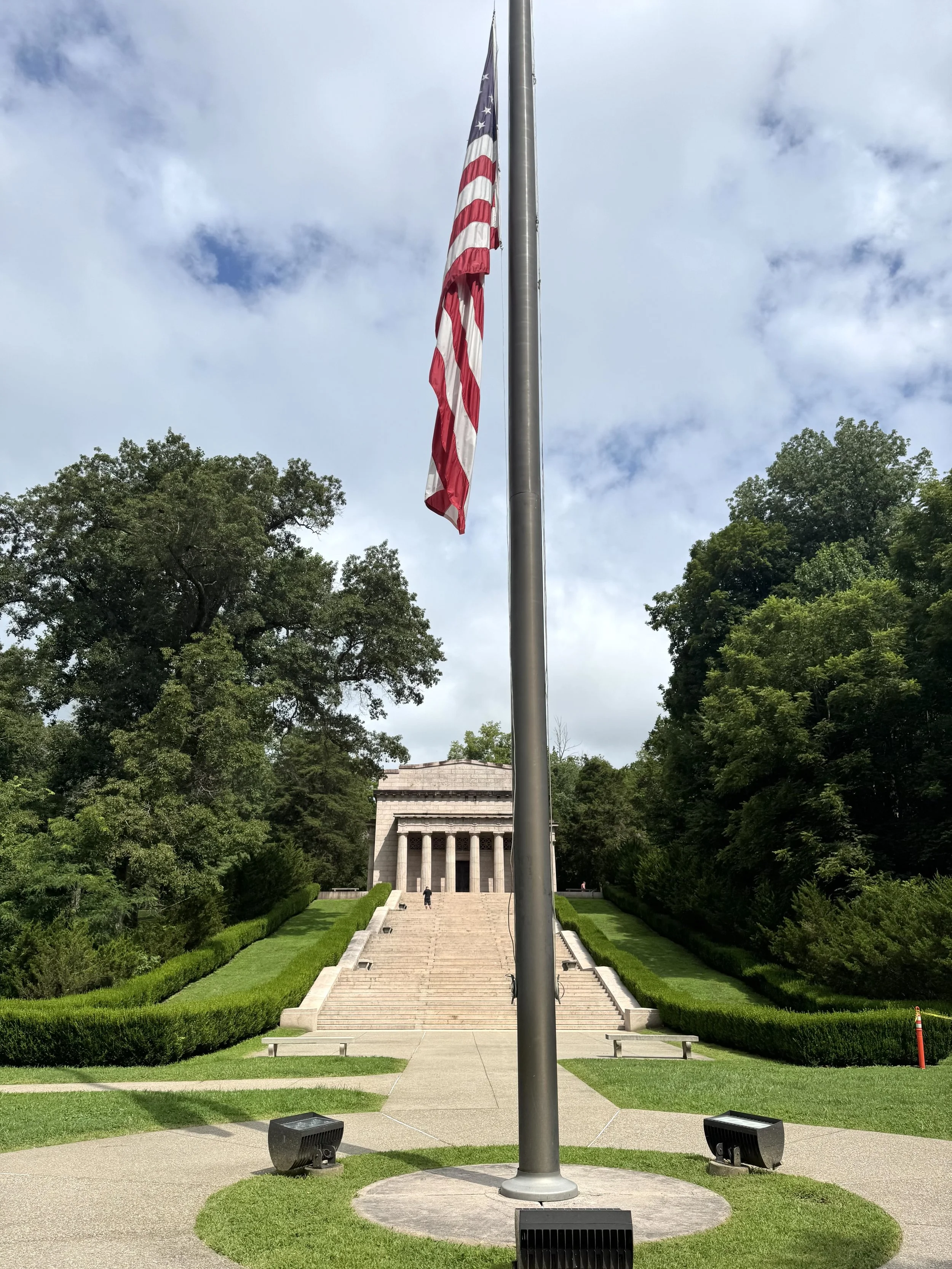Monument 1.jpeg