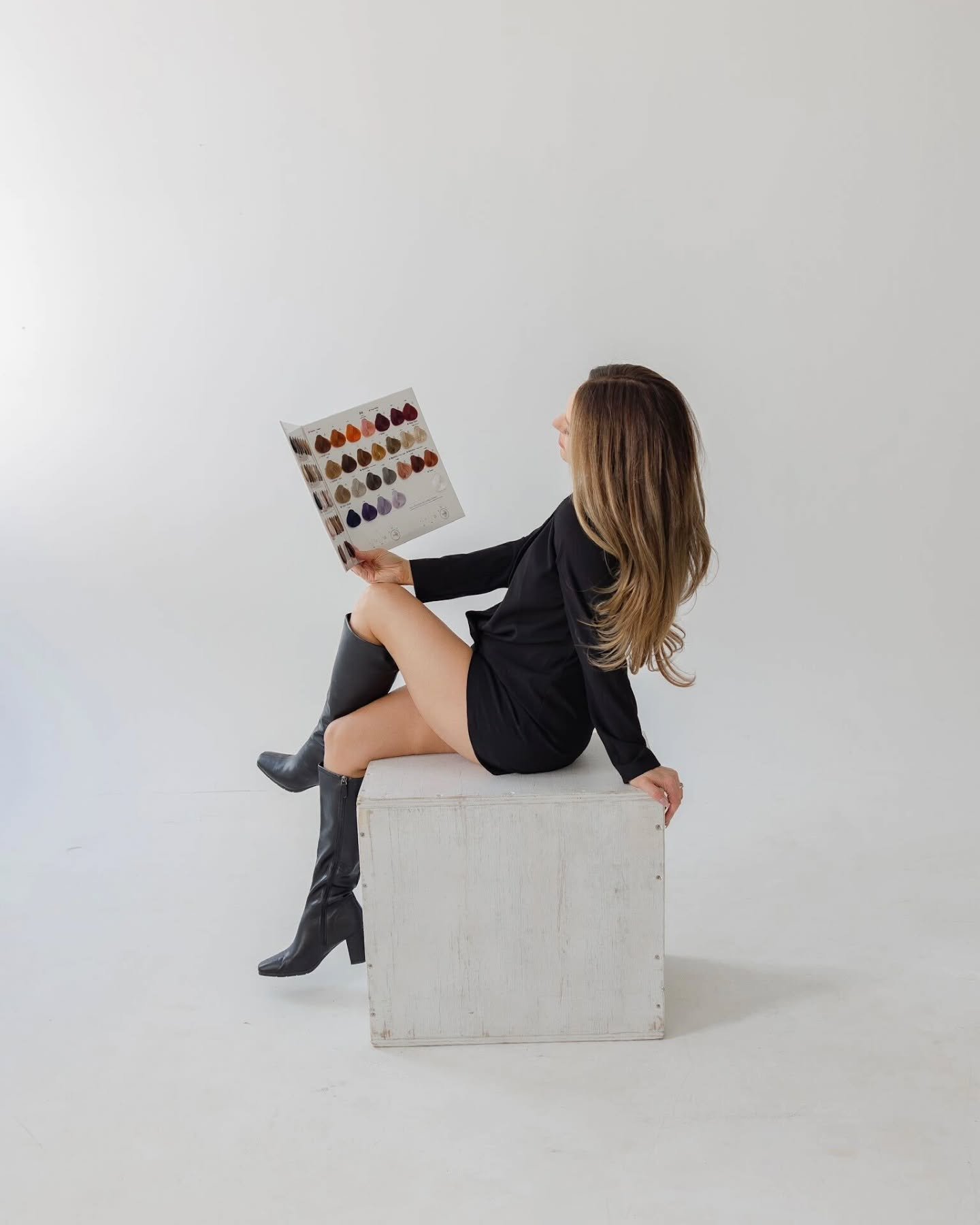 Been dreaming of a big color change?
Whether you&rsquo;re thinking bold, subtle, or somewhere in between&mdash;we&rsquo;ve got you.

Let&rsquo;s talk about your lifestyle, maintenance goals, and what will make you feel most you. We&rsquo;ll guide you