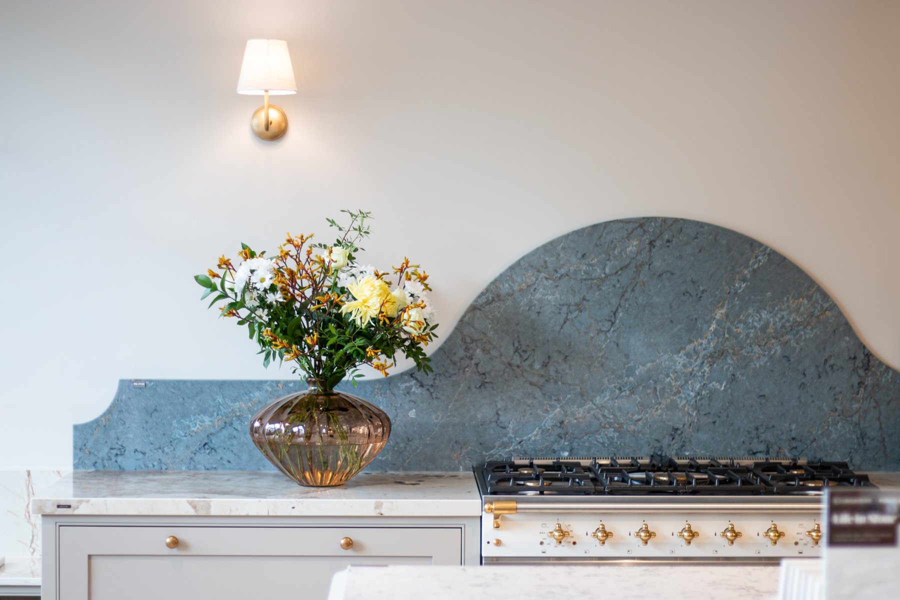 lyndhurst- marble- worktops- new forest- kitchen -quartz-9.jpg