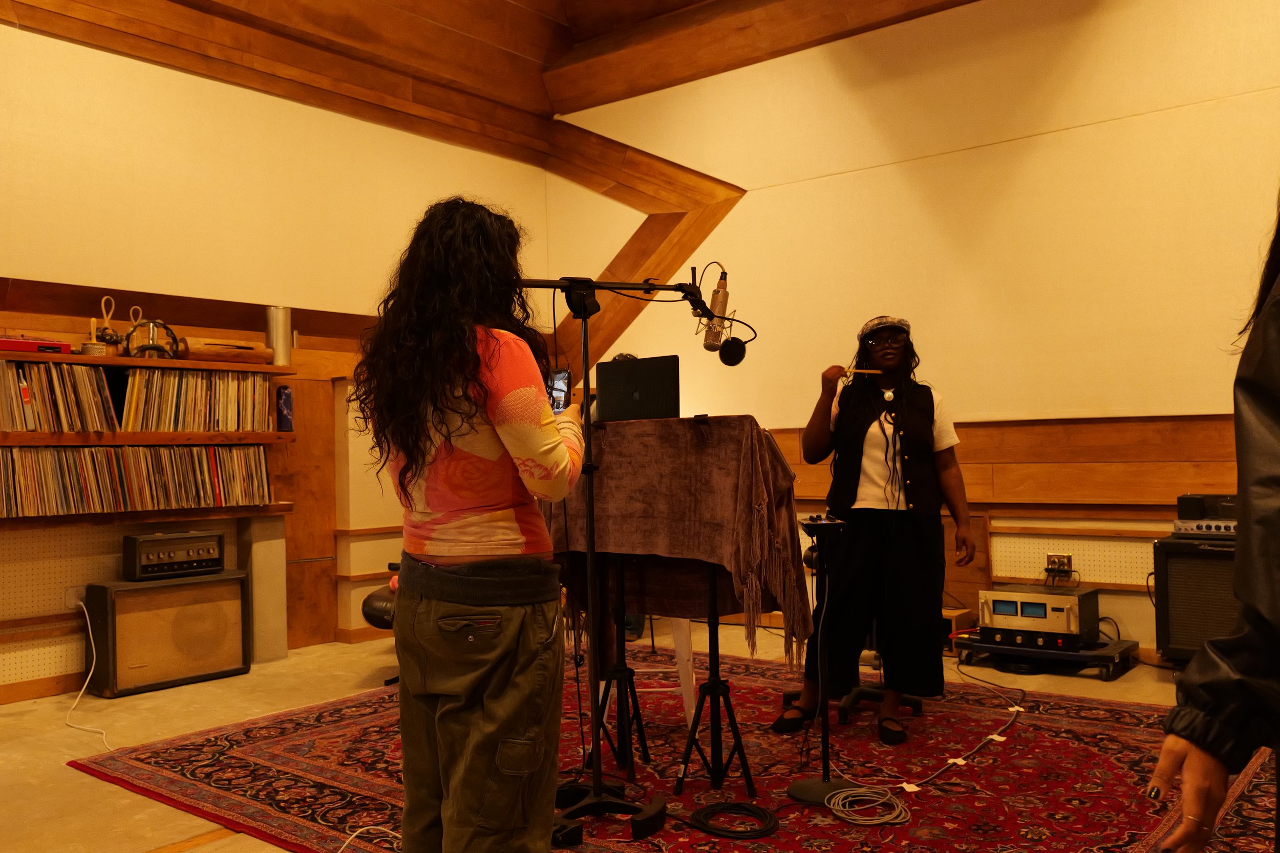 BleuMoon Music Group Recording Session

Pictured: Madison LaRae, Clara Ito