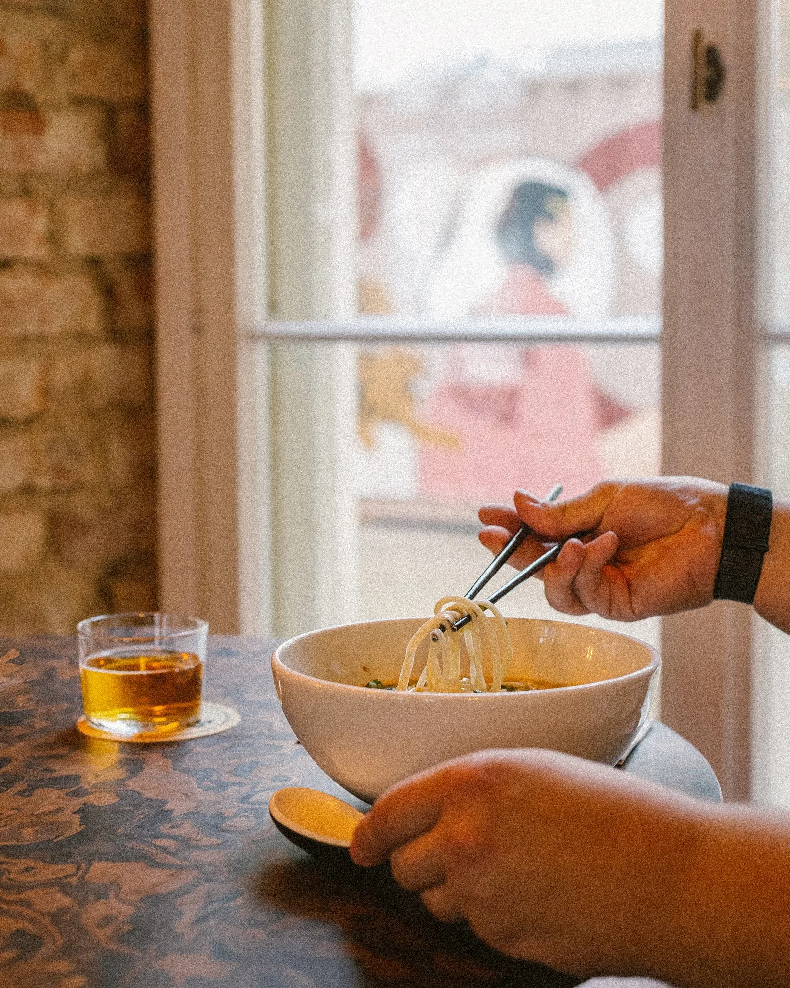 Ramen pop-up Paper Tigeris!
T-R 12:00 - 14:00 6.90&euro;
Sellel n&auml;dalal serveerime Miso-tonkotsu ramenit (seap&otilde;sk, sojamuna, roheline sibul, nori, &uuml;rdi&otilde;li) 

Tule k&uuml;lma k&auml;est peitu - meilt saab sooja!

#papertiger #p