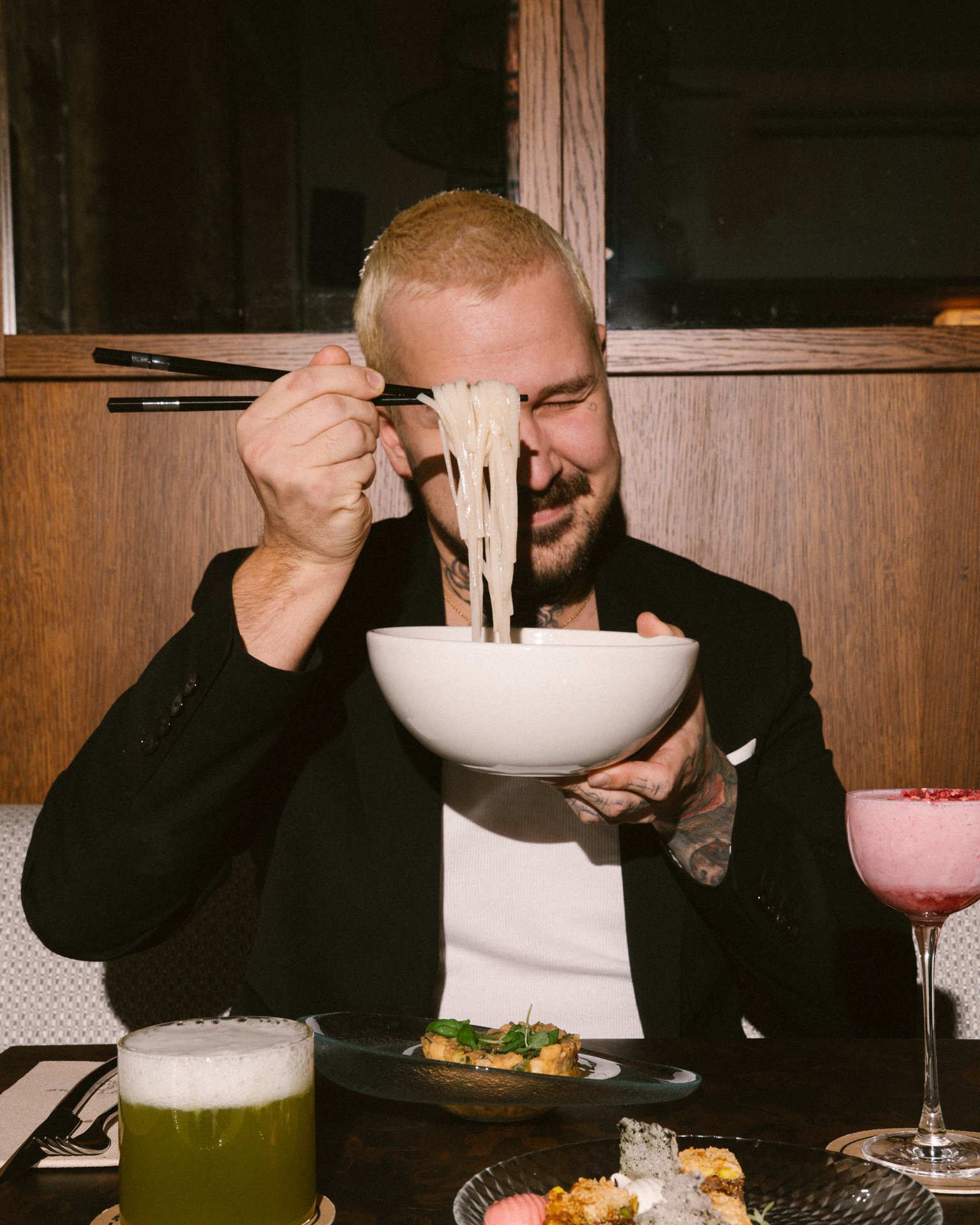 Uus aasta, sama tiiger!
Mee-ingveri kanaga ramen ootab l&otilde;unatajaid kolmap&auml;evast reedeni kell 12-14 v&otilde;i kuni nuudleid jagub.

Broneeri laud - &uuml;lej&auml;&auml;nu eest hoolitseme meie.
www.papertiger.ee
#papertiger #papertigerres