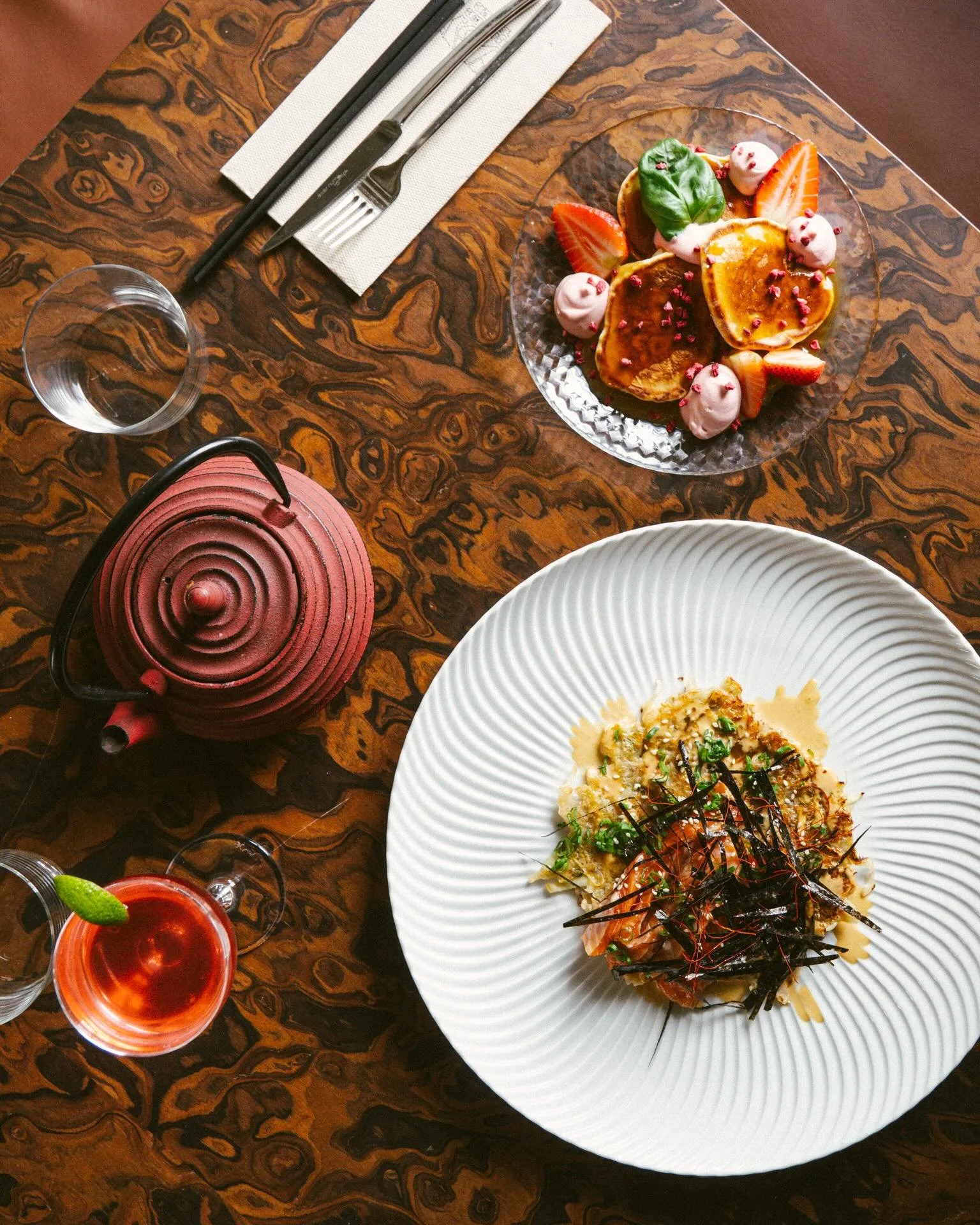 T&auml;histame emasid nii, nagu nad seda v&auml;&auml;rivad &mdash; m&otilde;nusa brunchi ja kokteiliga.

Broneeril laud &mdash; mampside eest hoolitseme me ise. 

Laua leiad www.papertiger.ee

#papertigerresto #visittartu #asianrestaurant #tartu #pa