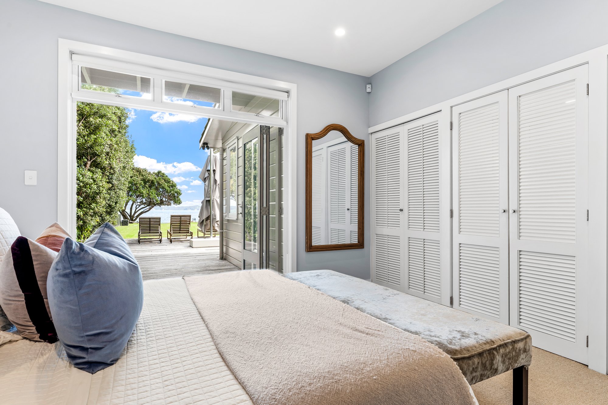 51_45 Beach Road (Web).jpg