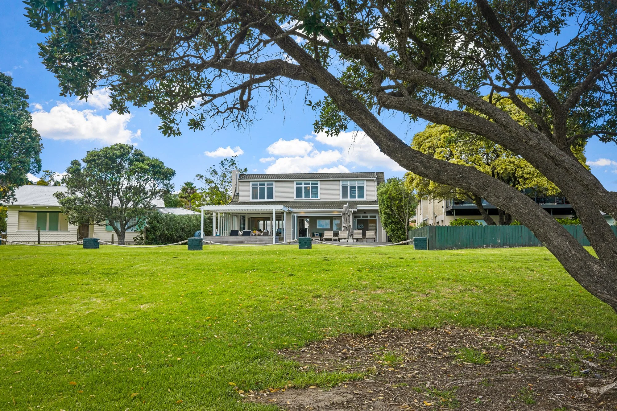 7_45 Beach Road (Web).jpg