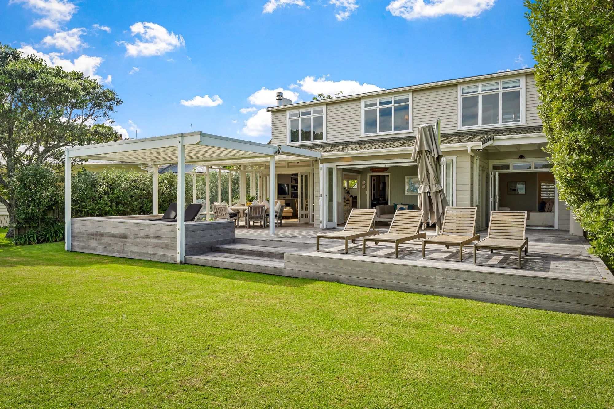 21_45 Beach Road (Web).jpg