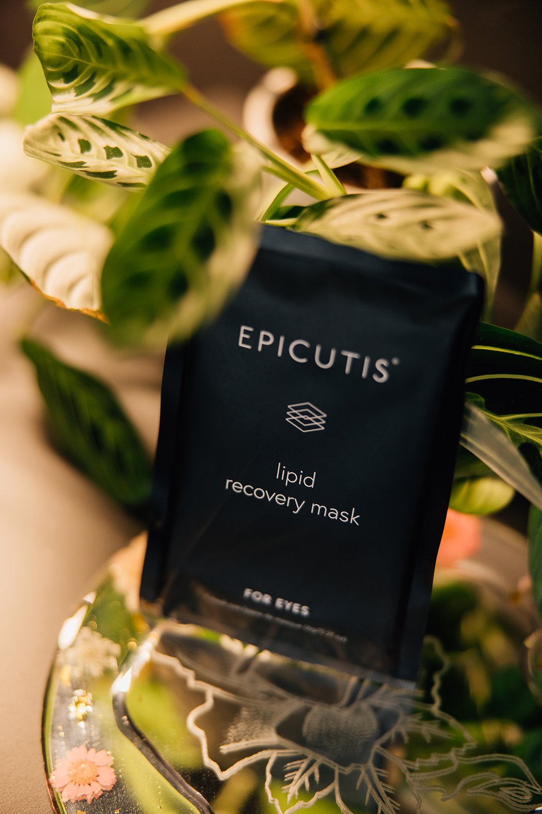 Epicutis Lipid Recovery Mask for Eyes box of five hydrating under-eye masks