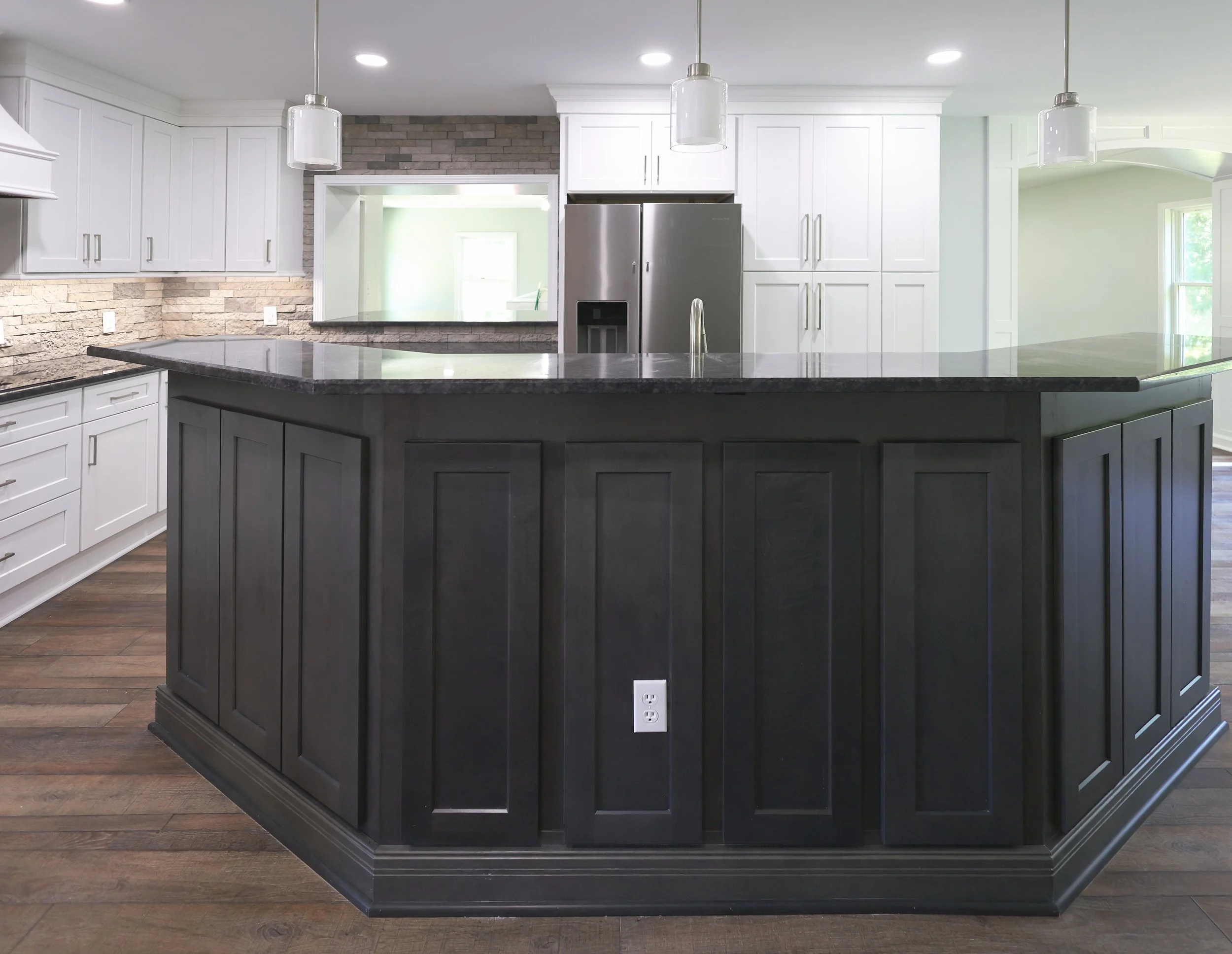 4-kitchen-island-enhanced.jpg