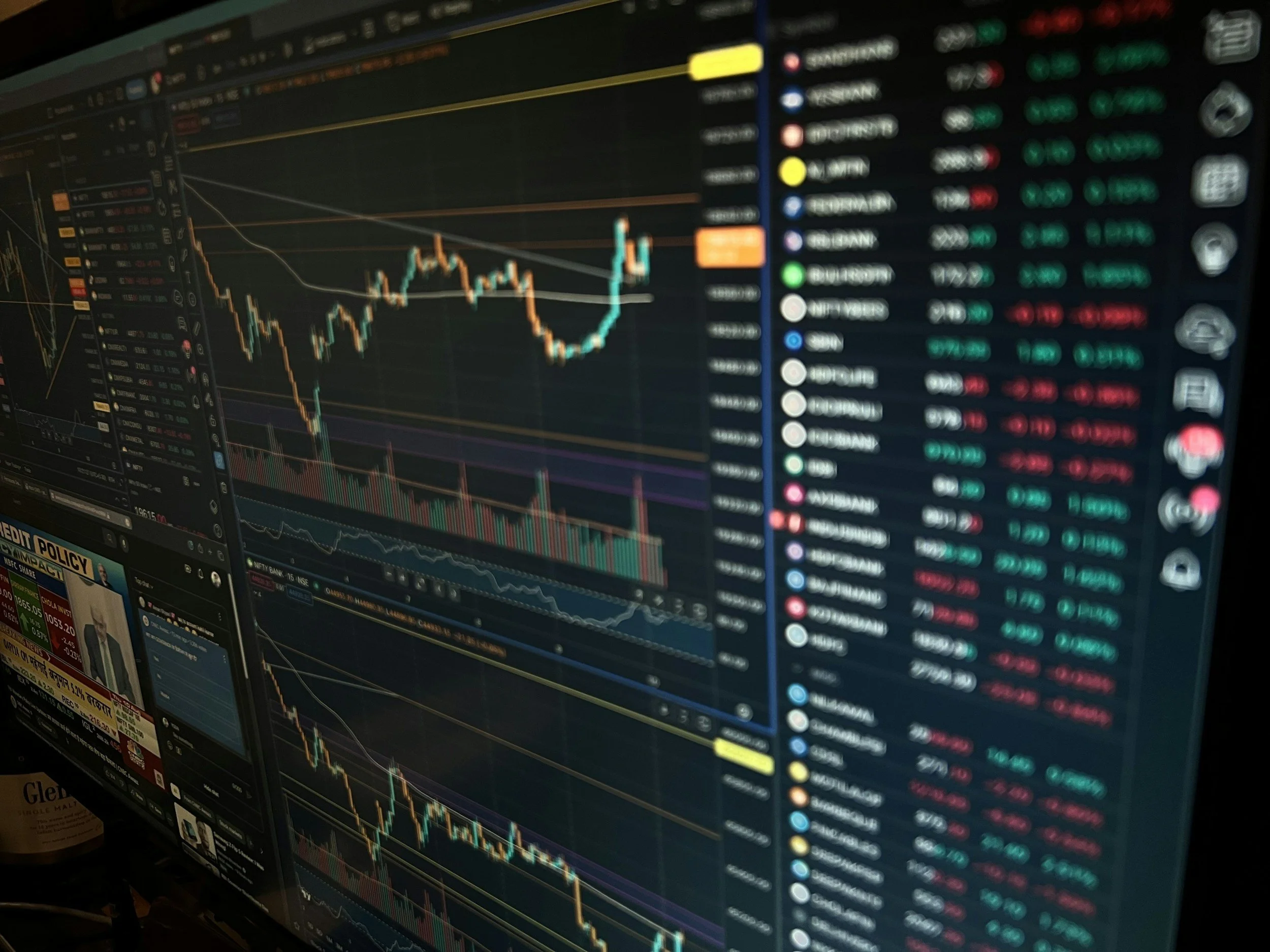 TSX Hits Records as Canada’s Job Market Surprises