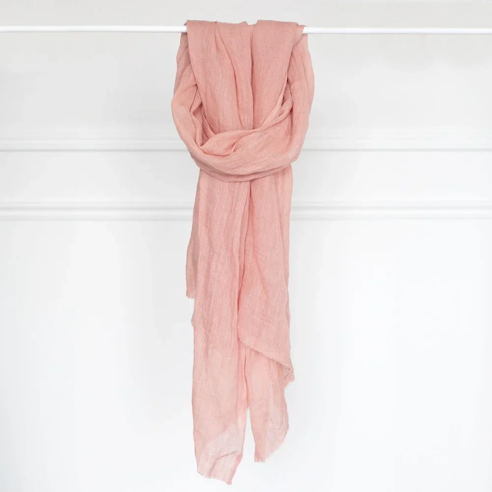 Telba_linen_shawl_blush.webp