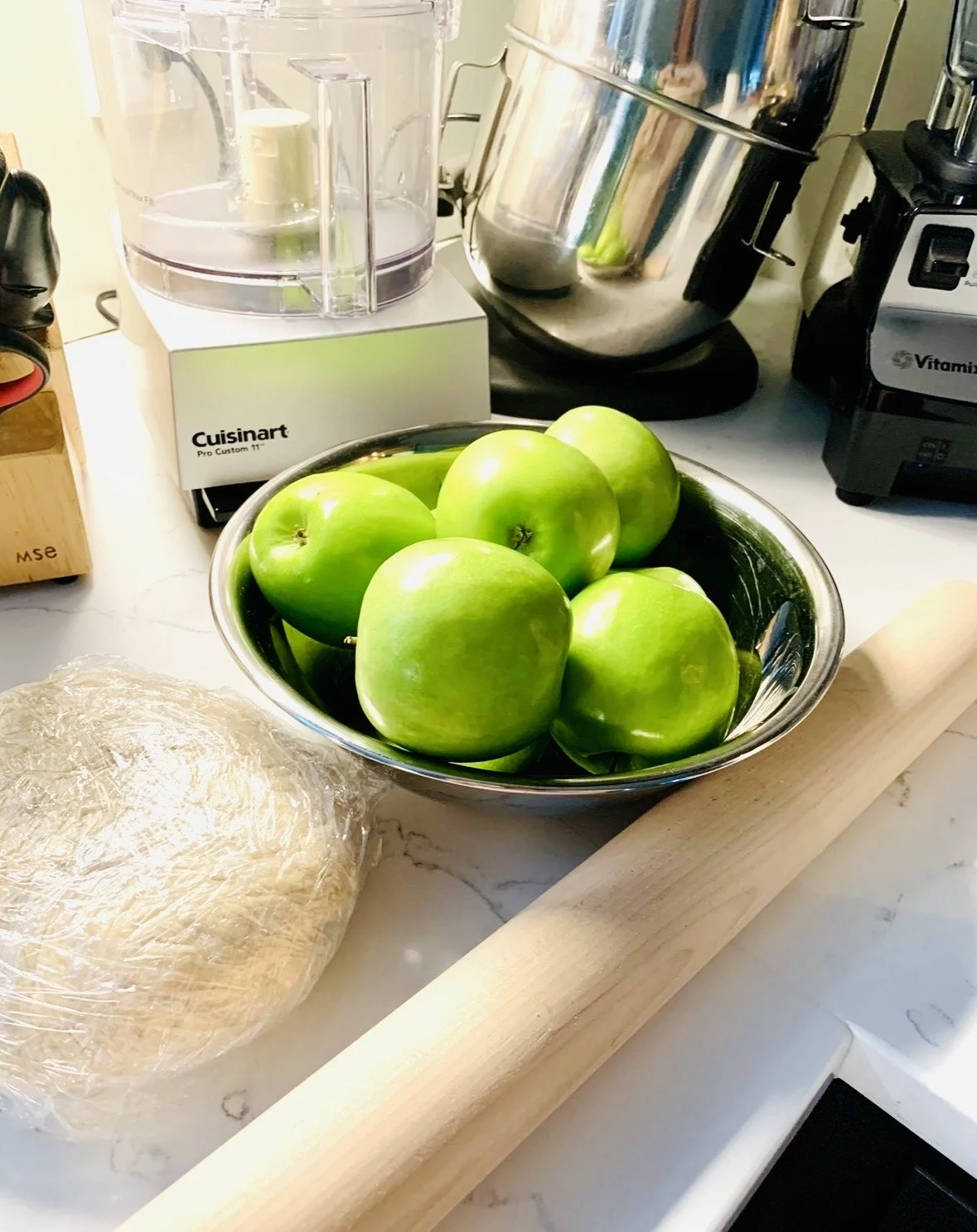 Heirloom Apple Pie Workshop &  Tea  #2  Sunday  October 18  12-3 PM $75