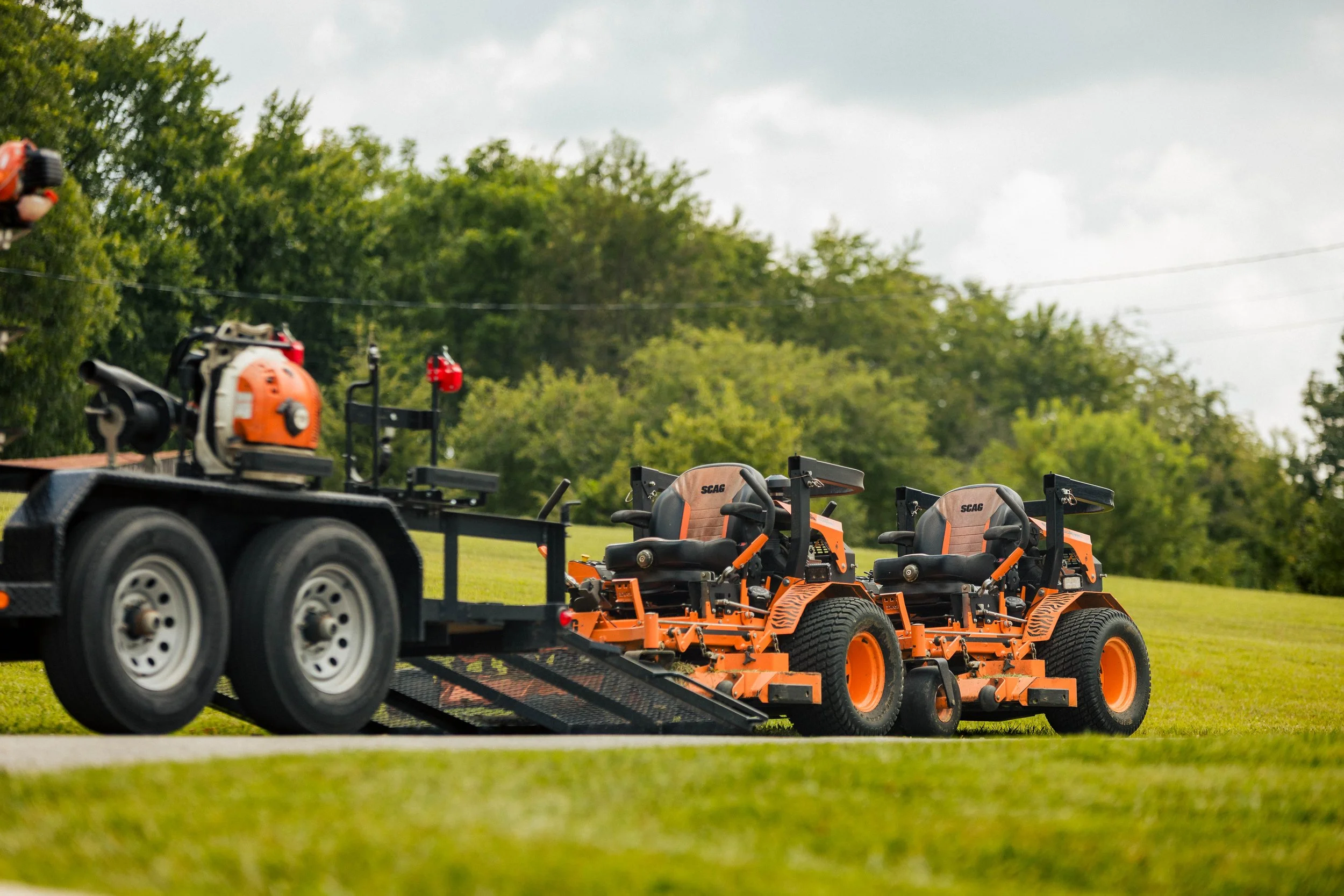T&HLawncareProfessionalEquipment.jpg