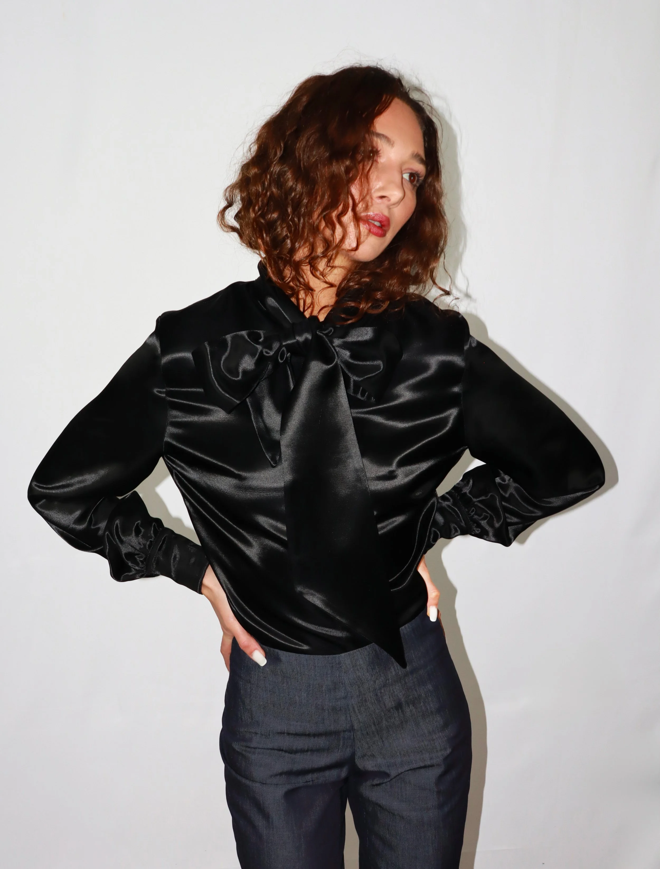 OBADIA Diane Shirt in black satin with Lavallière neck tie