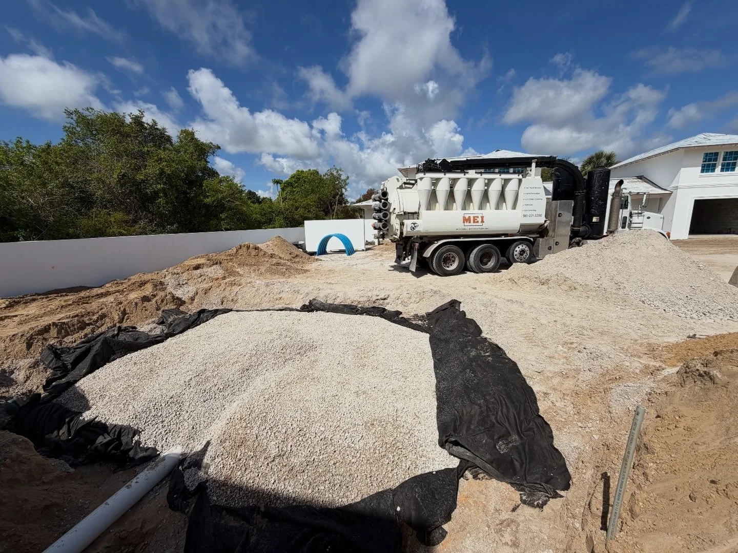 Vac&rsquo;d out 30 yards of 57 rock for a exfiltration system chamber repair. The rock was removed in less than 2 hours without any damage to the other chambers and the contractor was able to reuse all of the clean rock. #gapvax #hydrovac