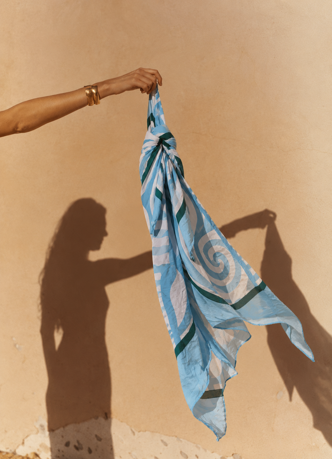 Blue sarong .png