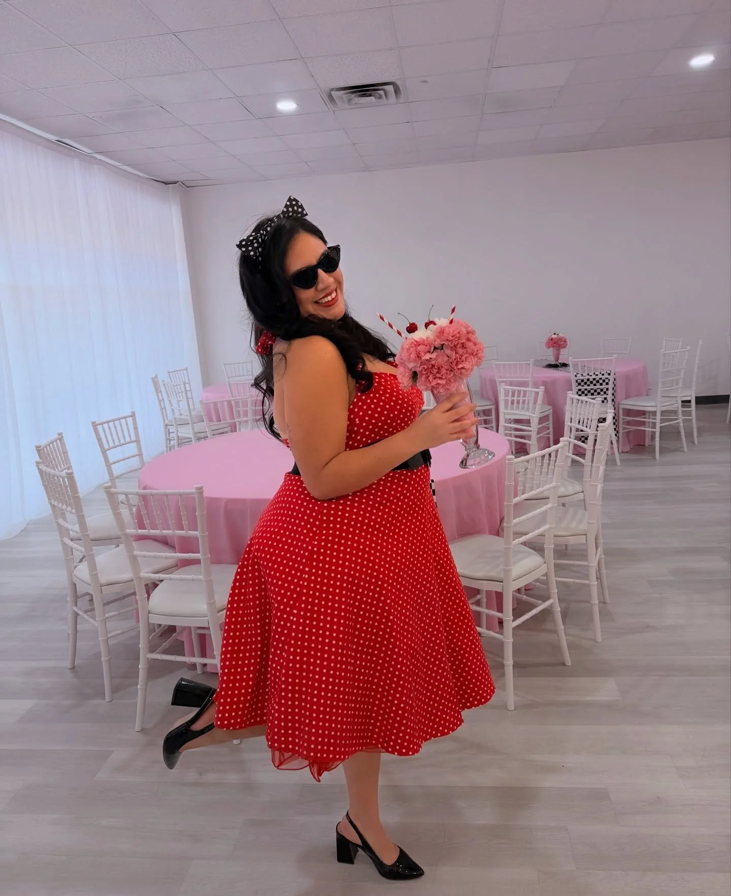 Serving 50s glam and pink blooms all day 💕
Loved creating these centerpieces for such a fun celebration! Happy Birthday! 🌸 

#50s #birthdayparty #centerpieces #flowerarrangements #florist