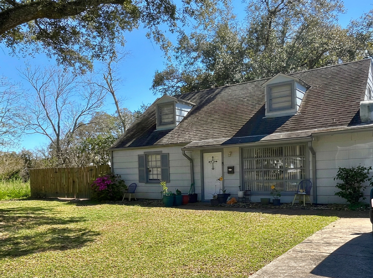 Family home in New Orleans that has been transformed into a postpartum healing recovery house