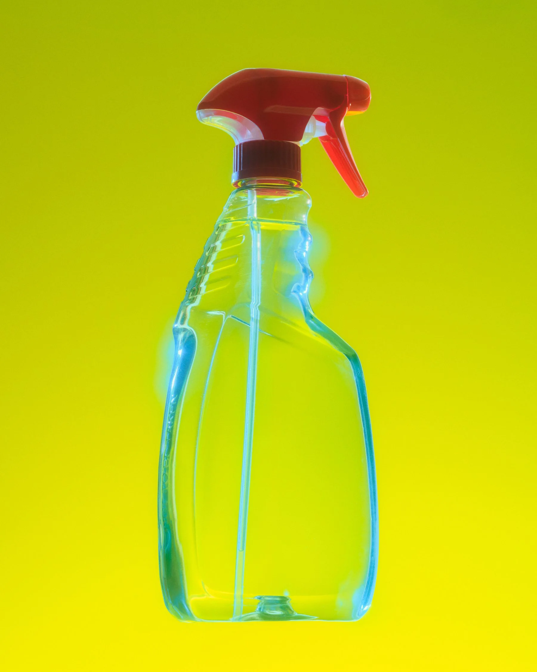 Oddball_SianFayKerr_SprayBottle_ PhotographArchivalPigmentPrint_35x42cm_Editionof20_$1600.jpg