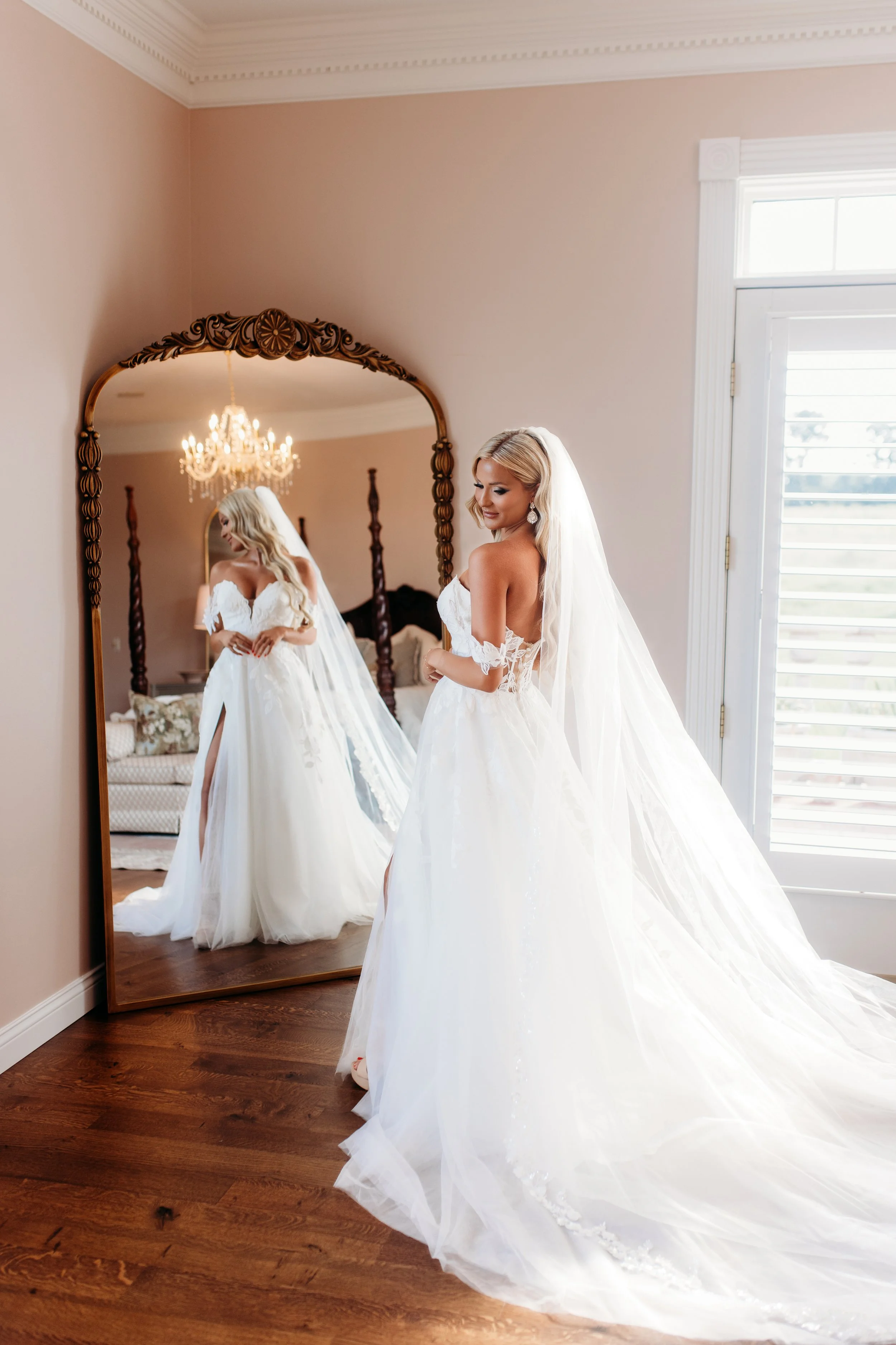 hummingbird-estate-bridal-suite.jpeg