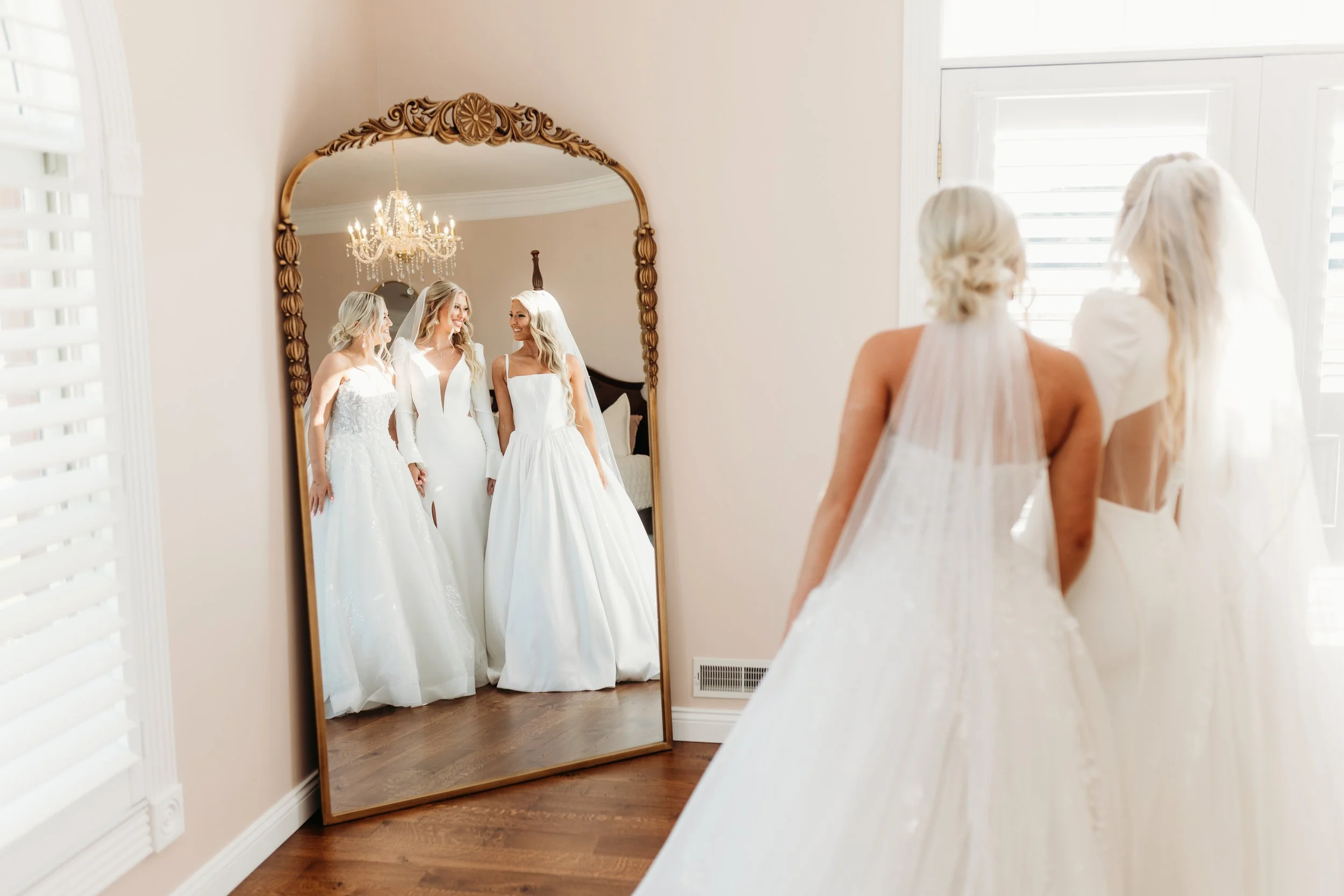 hummingbird-estate-bridal-suite.jpeg