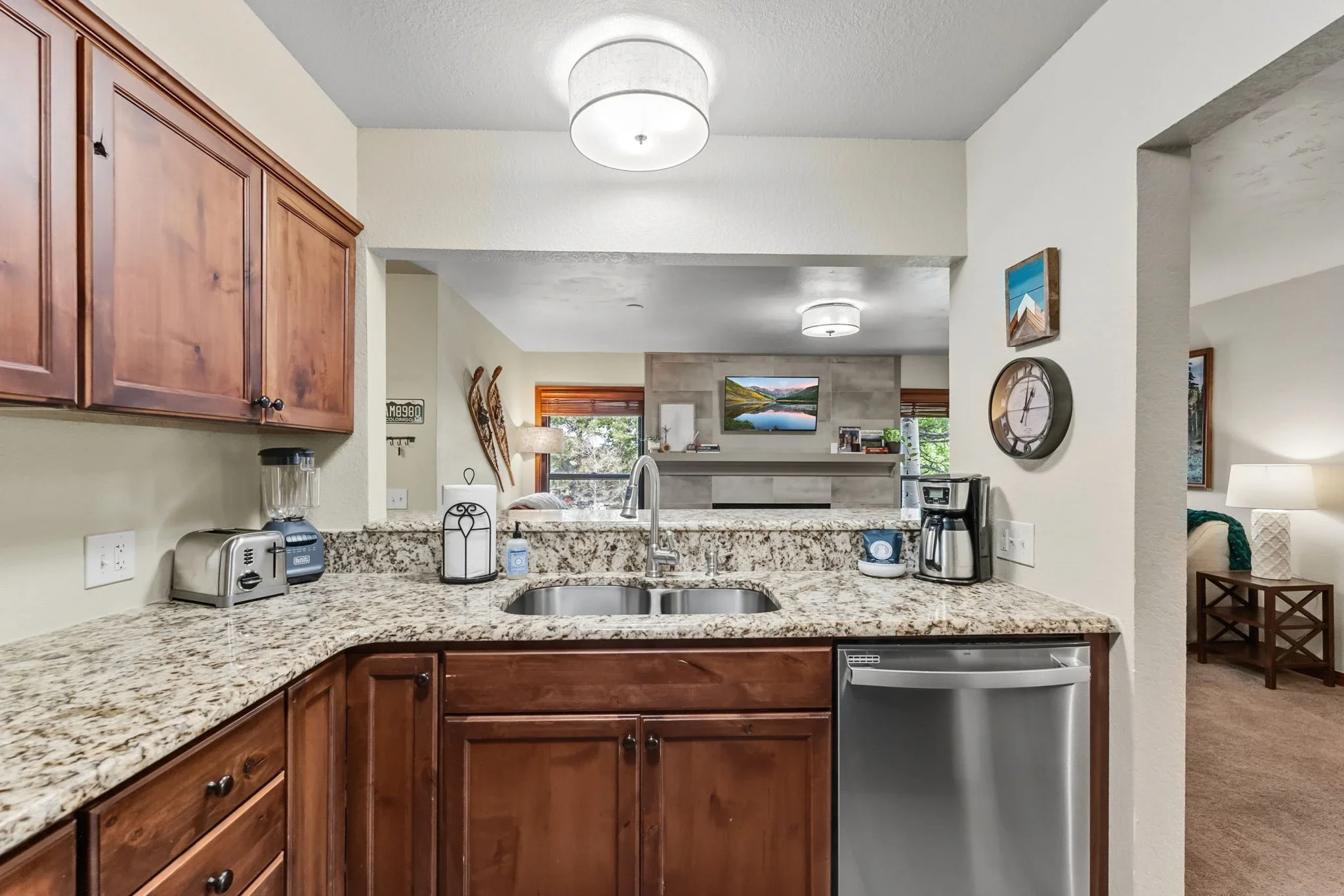 Base 9 Mountain Ski Cabin_14.webp