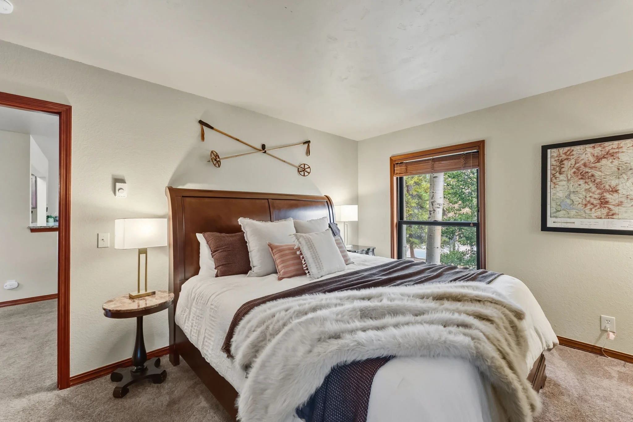 Base 9 Mountain Ski Cabin_16.webp