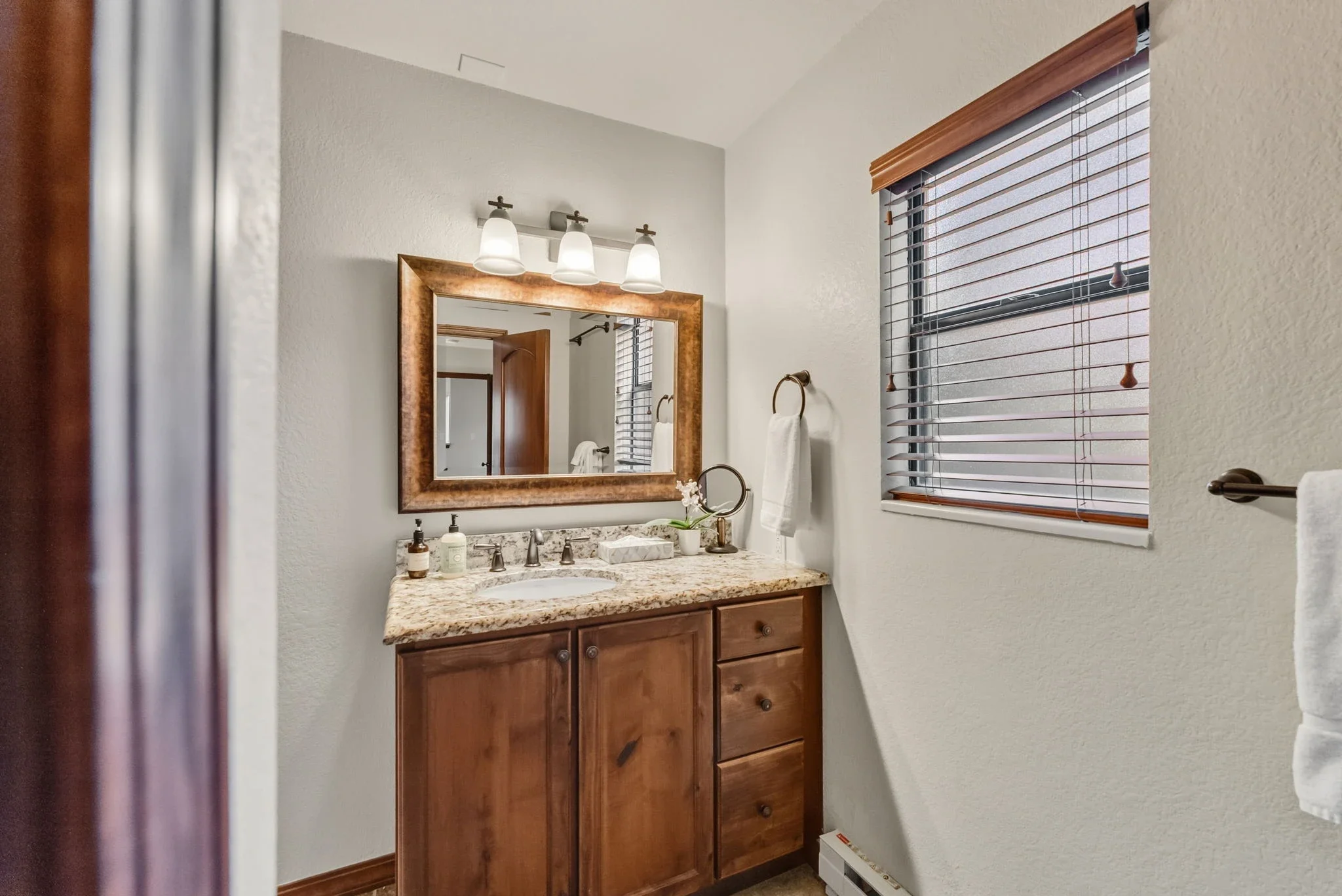 Base 9 Mountain Ski Cabin_18.webp