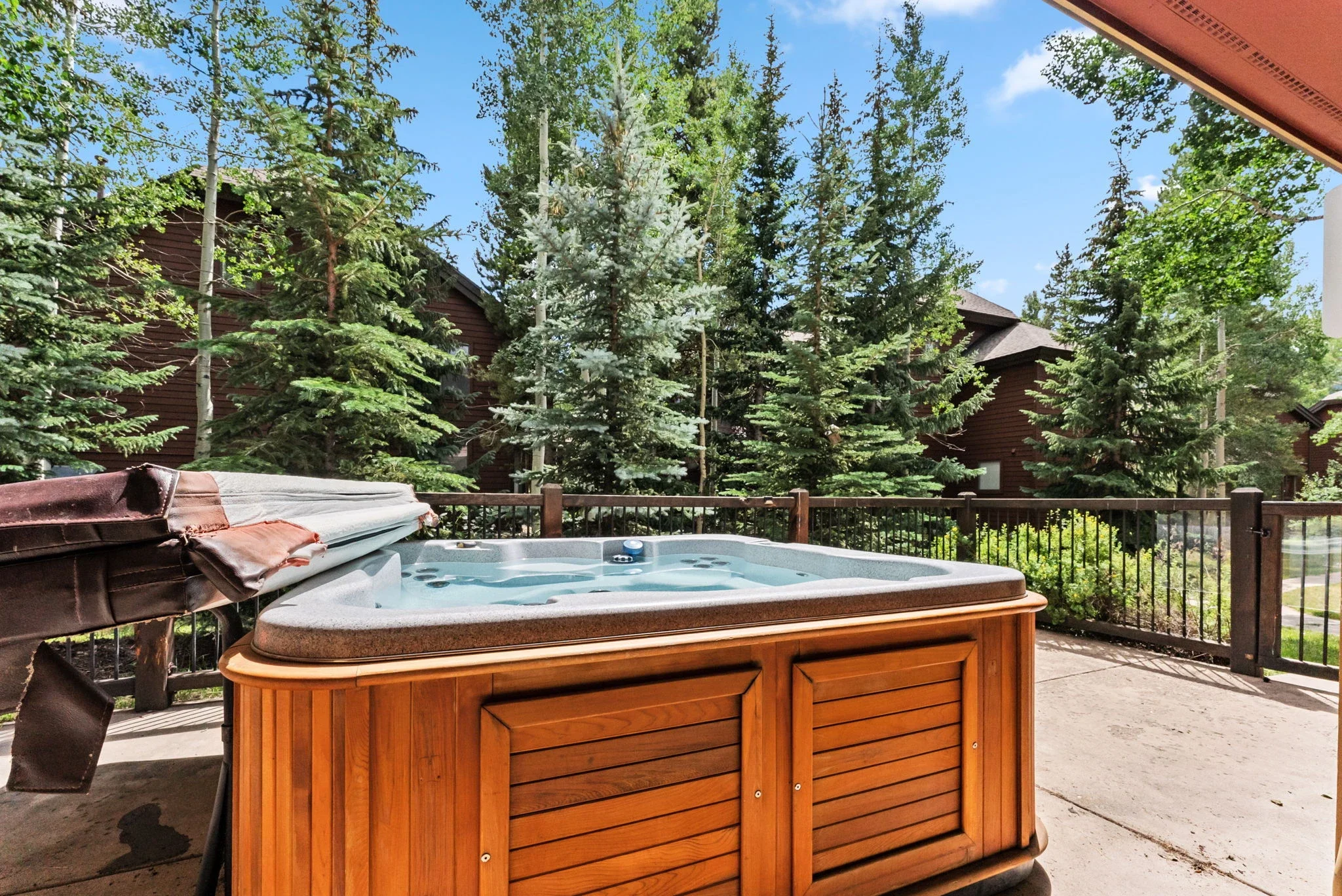 Base 9 Mountain Ski Cabin_49.webp