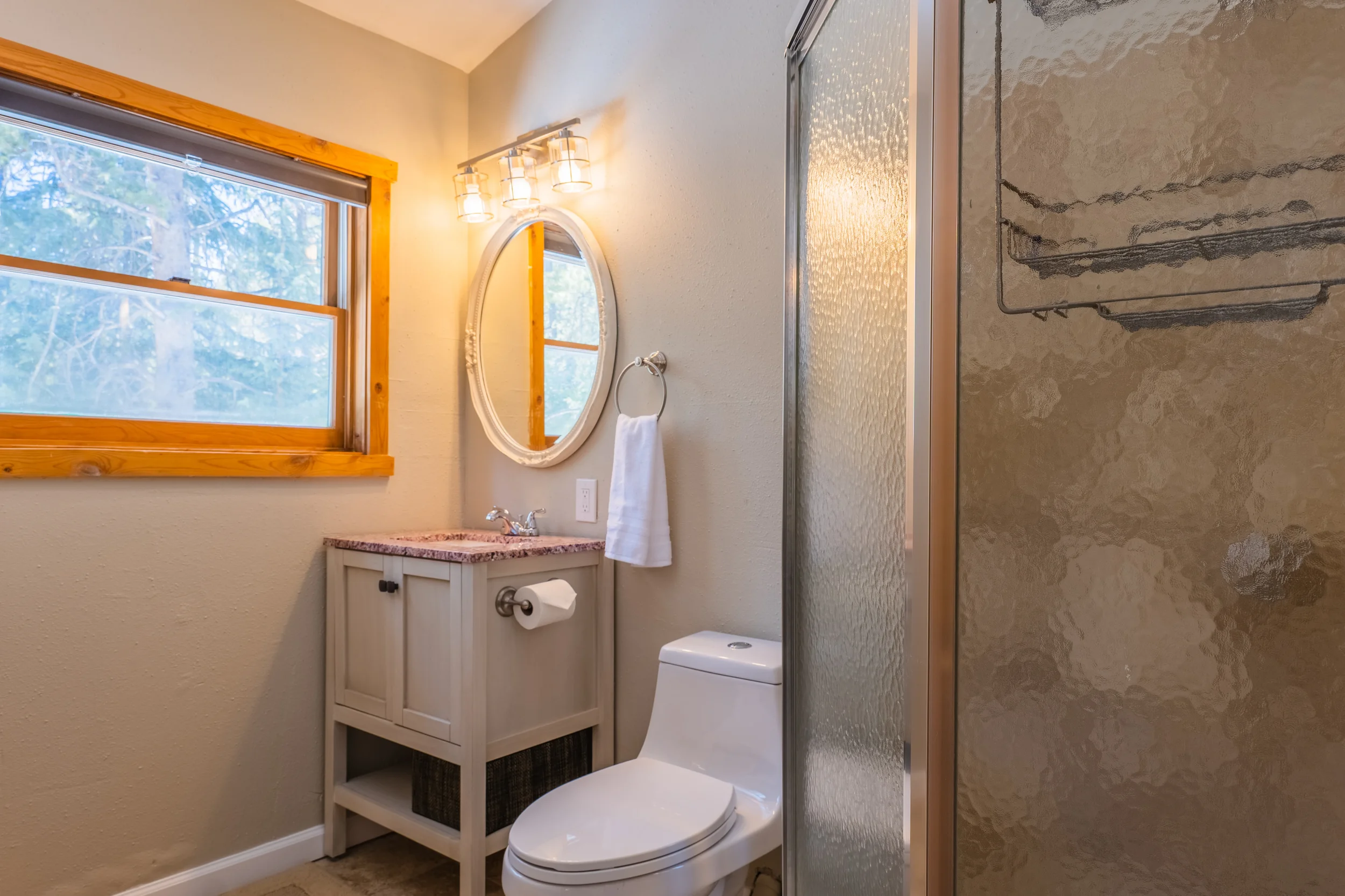 Blue River Base Camp Cabin_15.webp