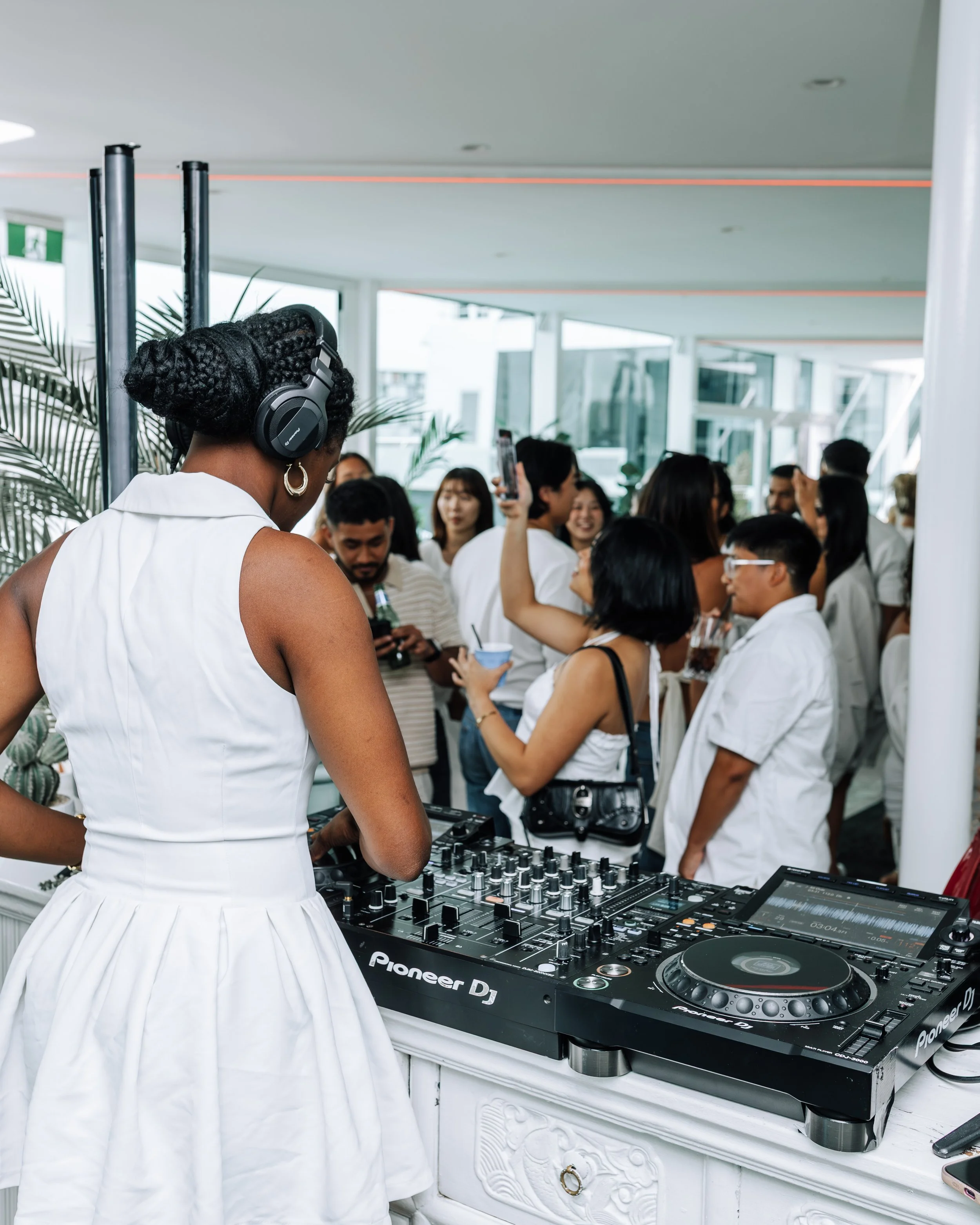 TLL x Glass Island-027.jpg