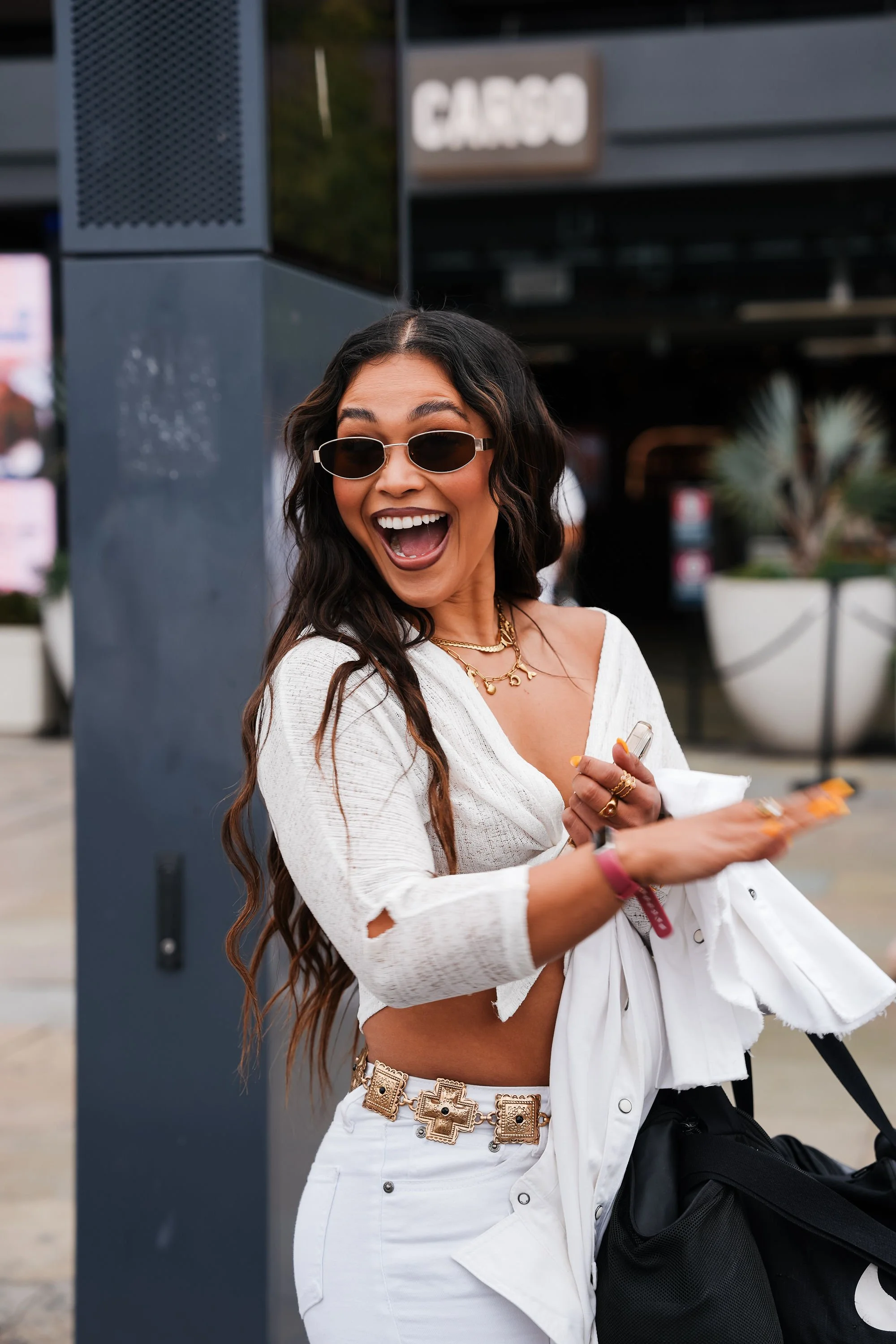 0 LATELUNCHSYD-261225-GlassIsland--00051.jpg