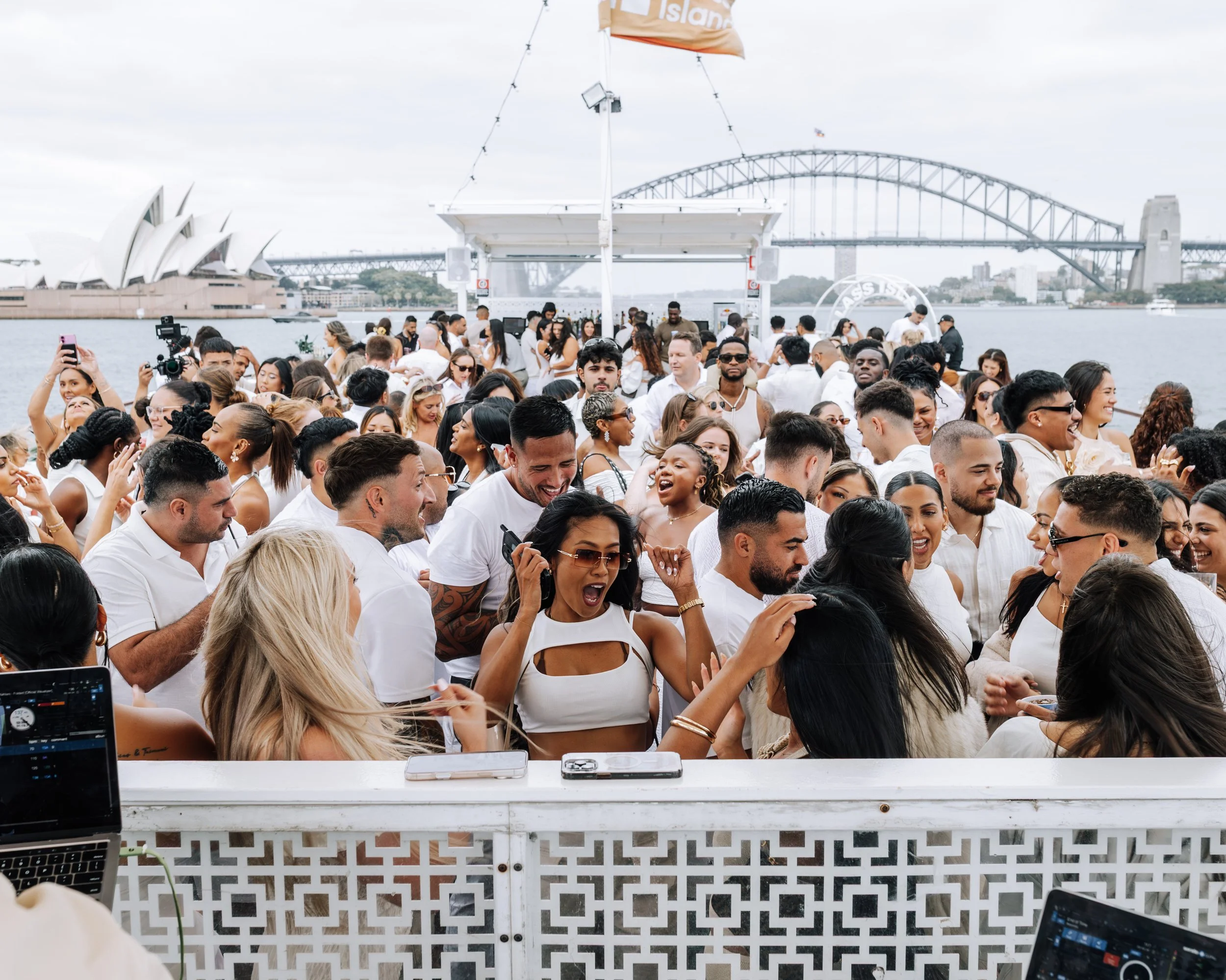 TLL x Glass Island-181.jpg