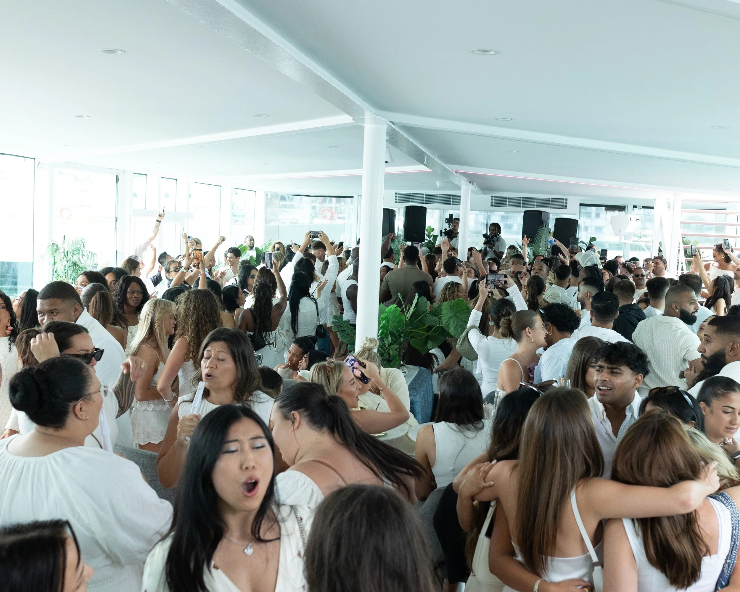 TLL x Glass Island-262.jpg