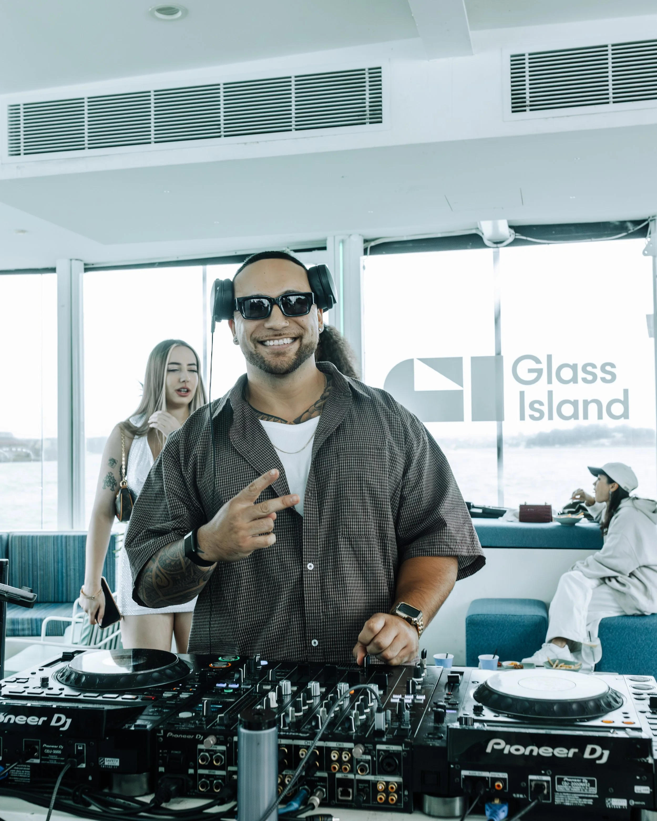 TLL x Glass Island-221.jpg