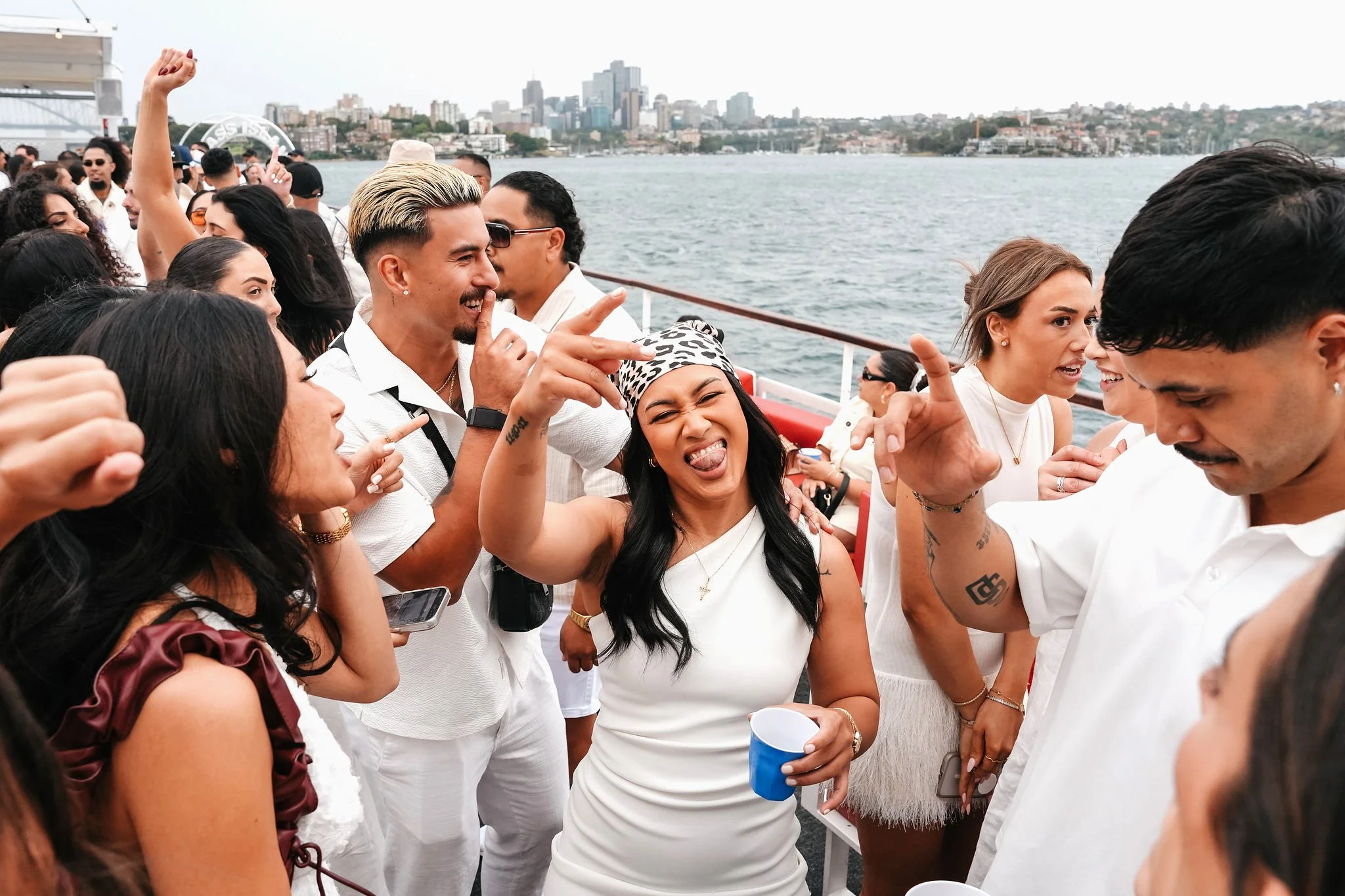 0 LATELUNCHSYD-261225-GlassIsland--01646.jpg