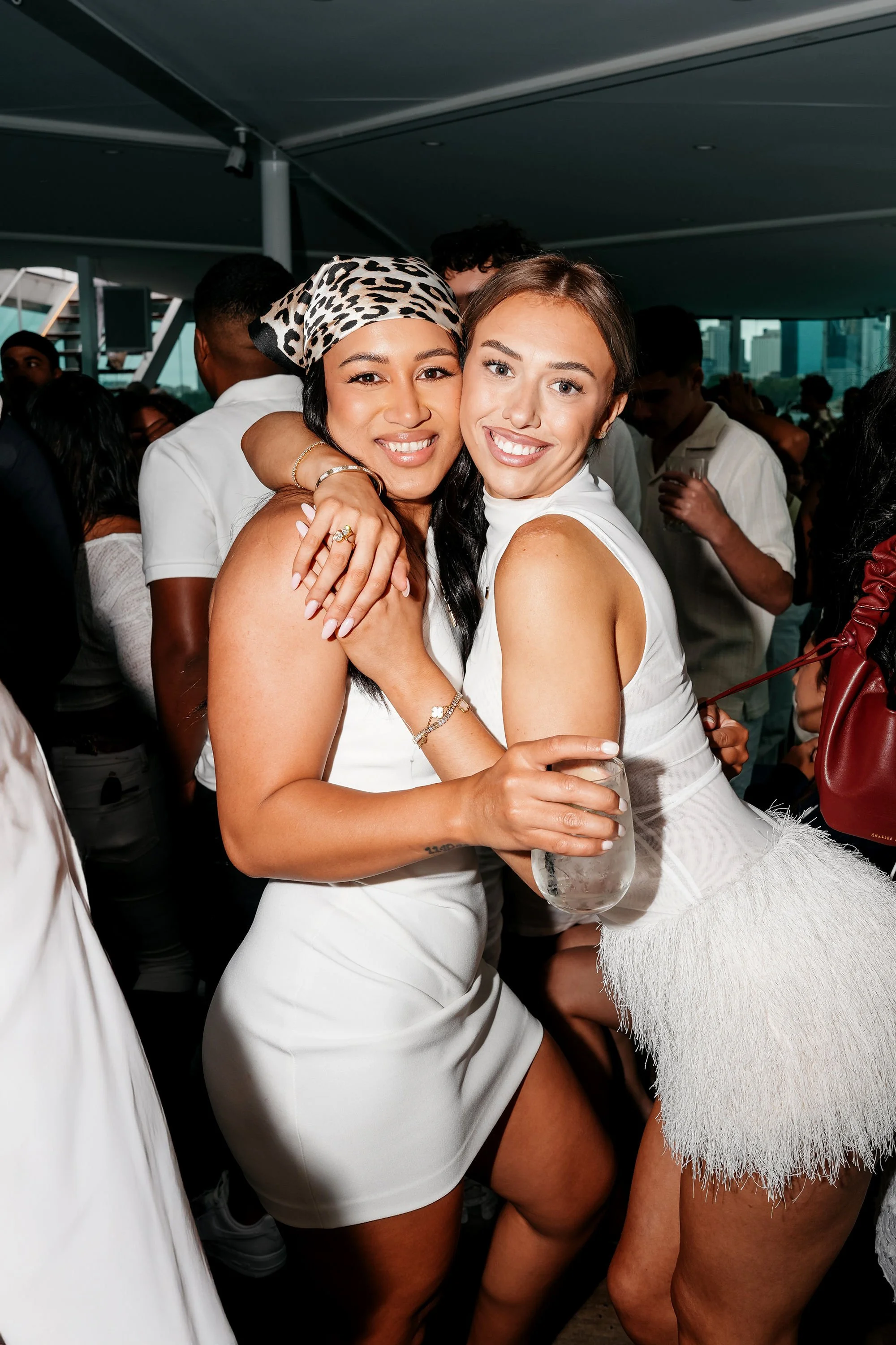 0 0 LATELUNCHSYD-261225-GlassIsland--02160.jpg