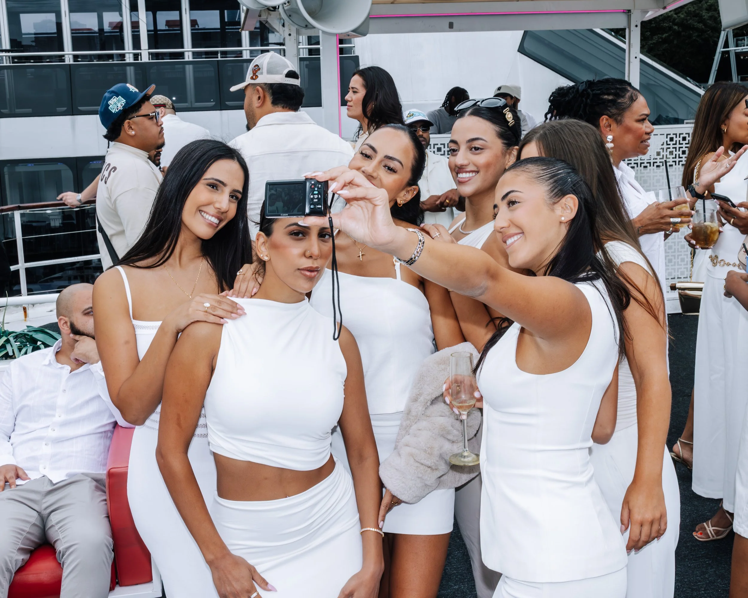 0 0 TLL x Glass Island-030.jpg