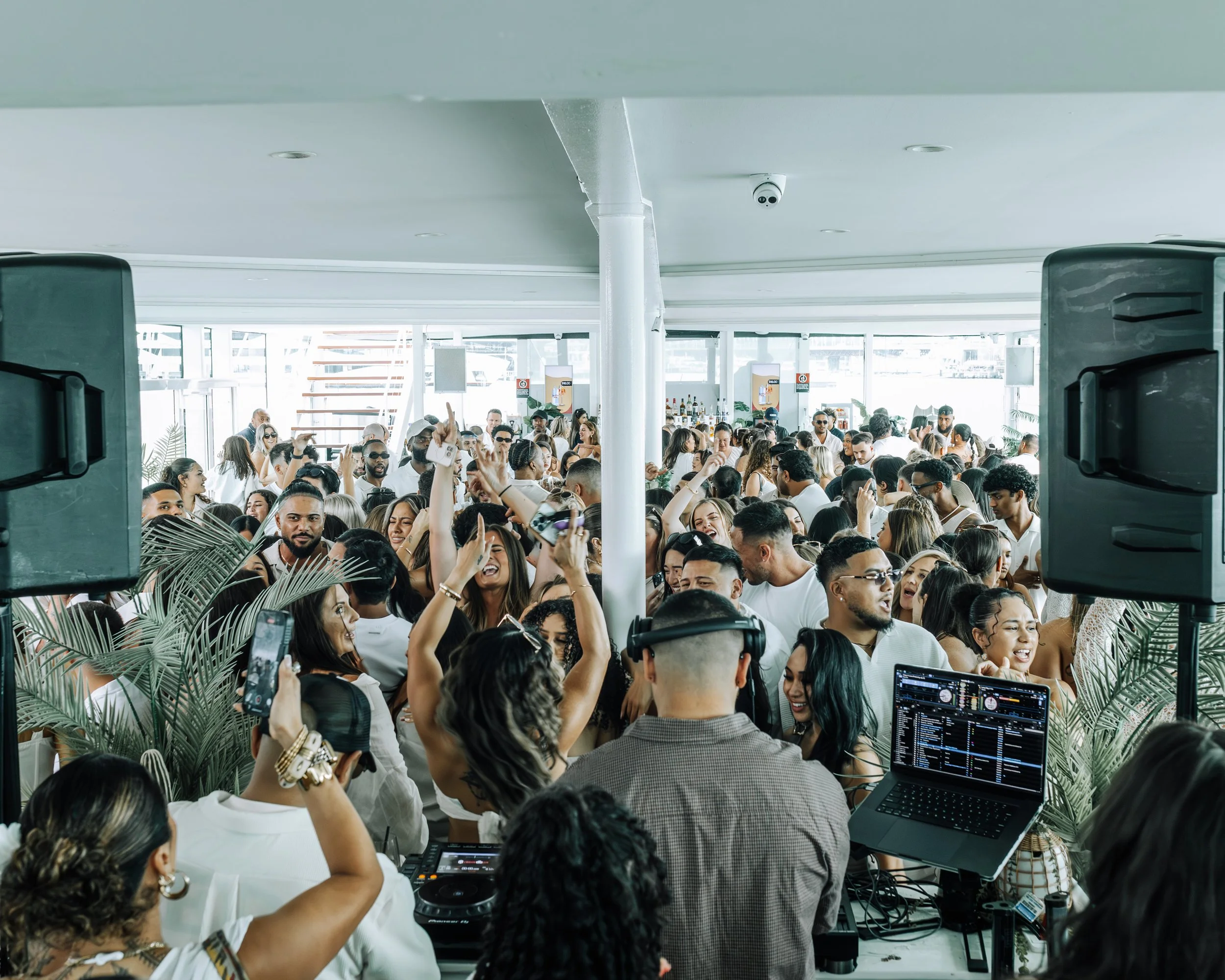 TLL x Glass Island-255.jpg