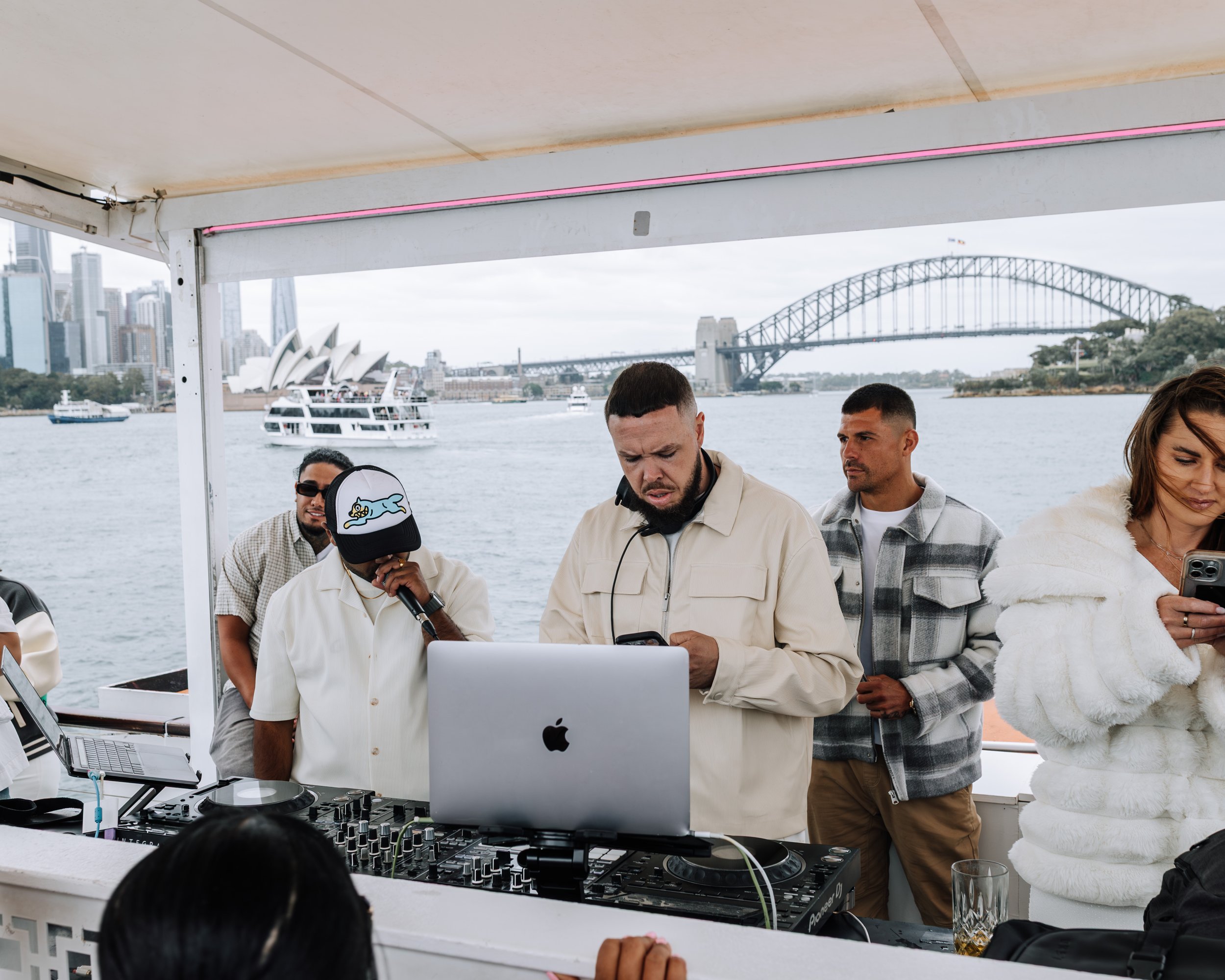 TLL x Glass Island-201.jpg