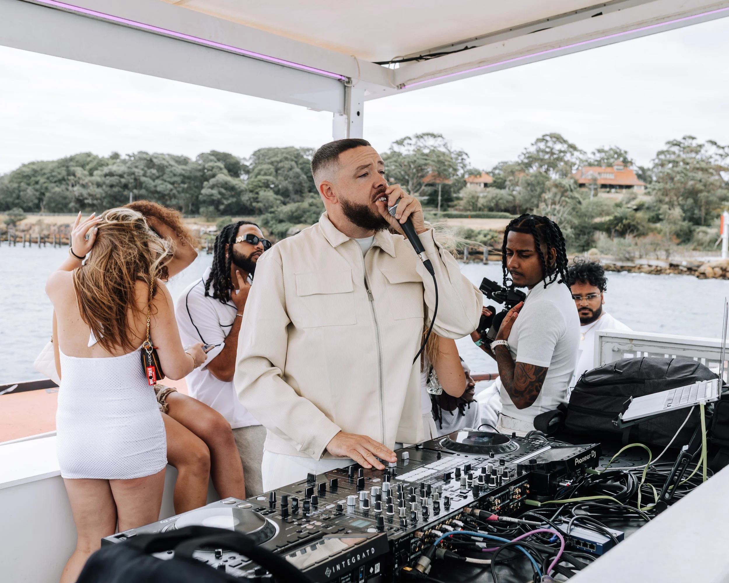 TLL x Glass Island-241.jpg