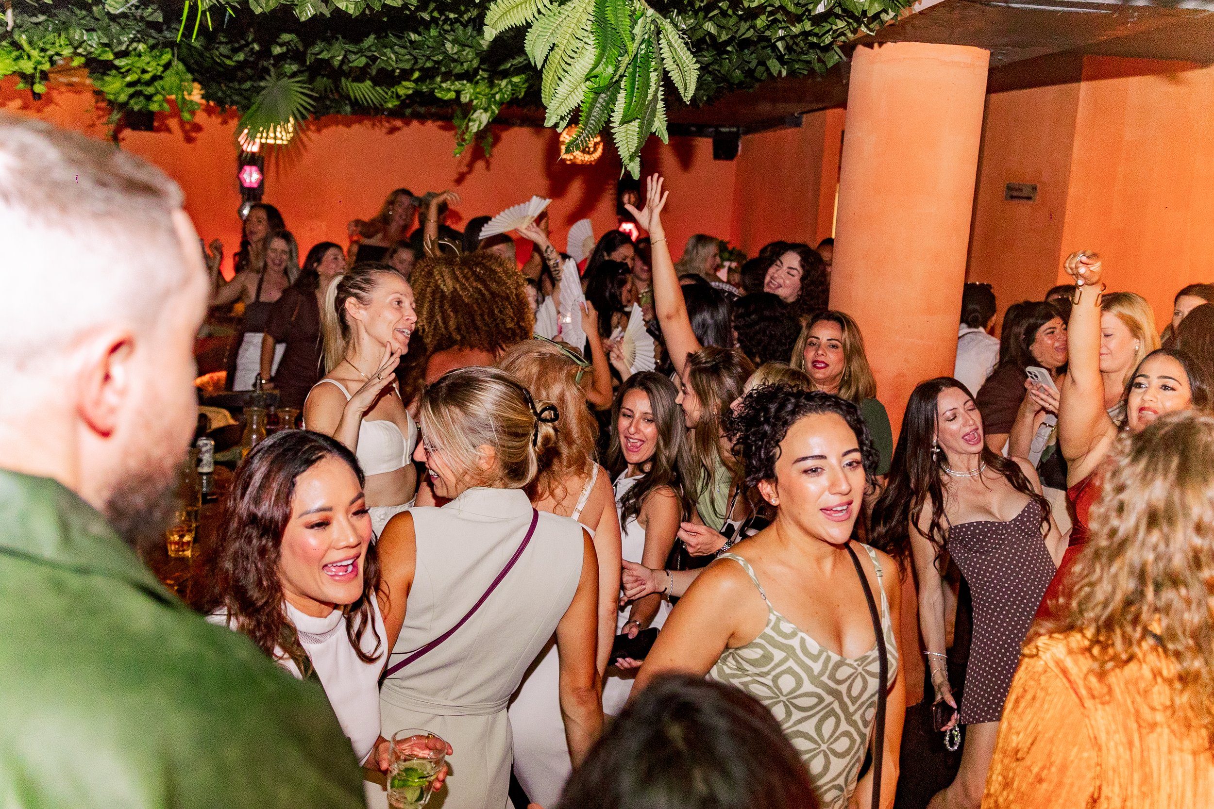 CREDIT @AMAR.GERA_CAMERA_LATE LUNCH_ LATE LUNCH DEC 13TH-93.jpg