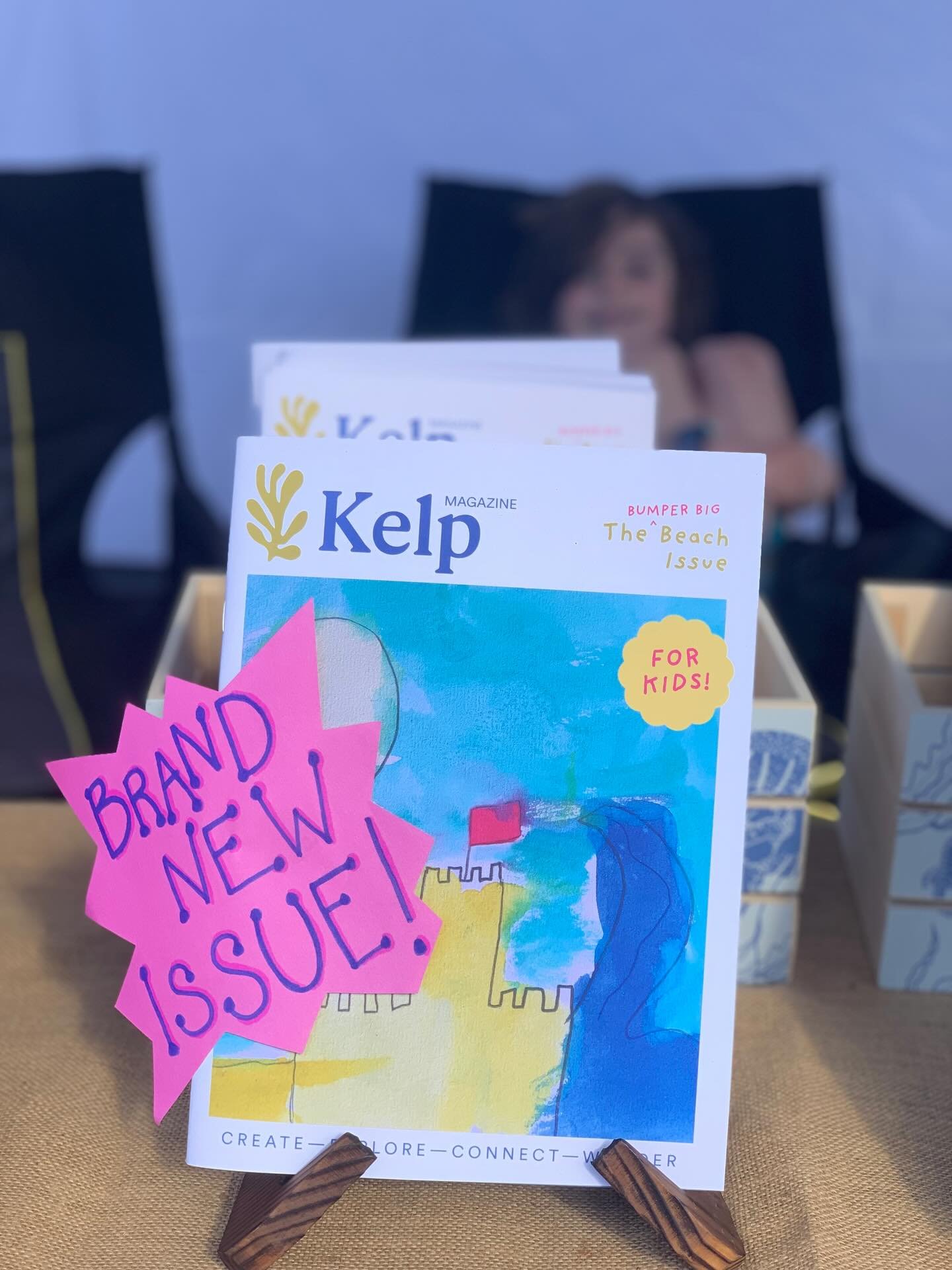 It&rsquo;s a stunning morning down at the Warrnambool Civic Green! Come on down and grab your copy of The Beach Issue! Out now! @warrnambool.markets 
#warrnamboolmarkets #newissue #kelpmagazine