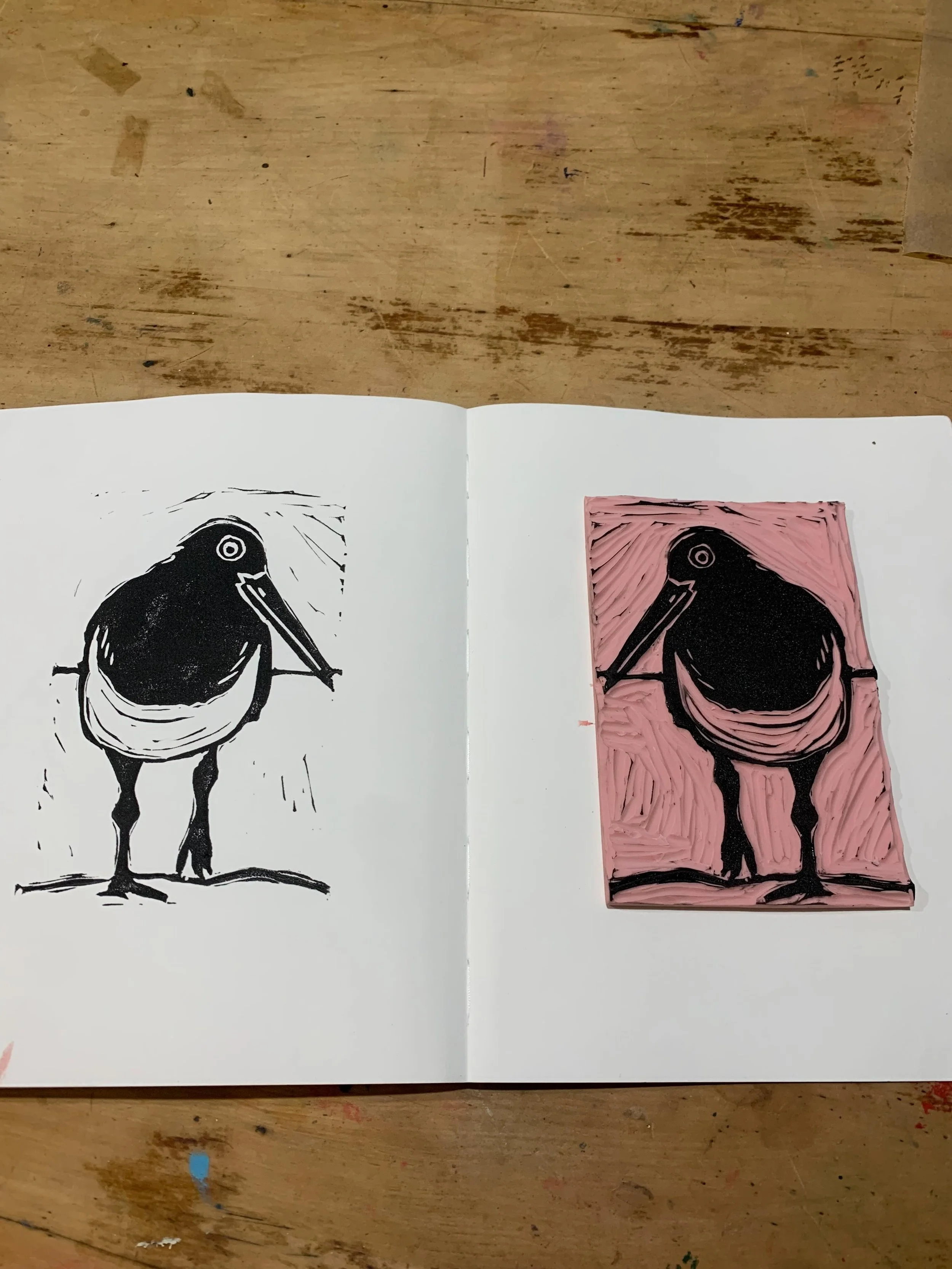 I&rsquo;m getting really excited for a lino print workshop I&rsquo;m doing this weekend and thought I&rsquo;d have a little warm up with a kit I got for Mother&rsquo;s Day. Pretty happy with my first attempt at this little pied oyster catcher! 

Find