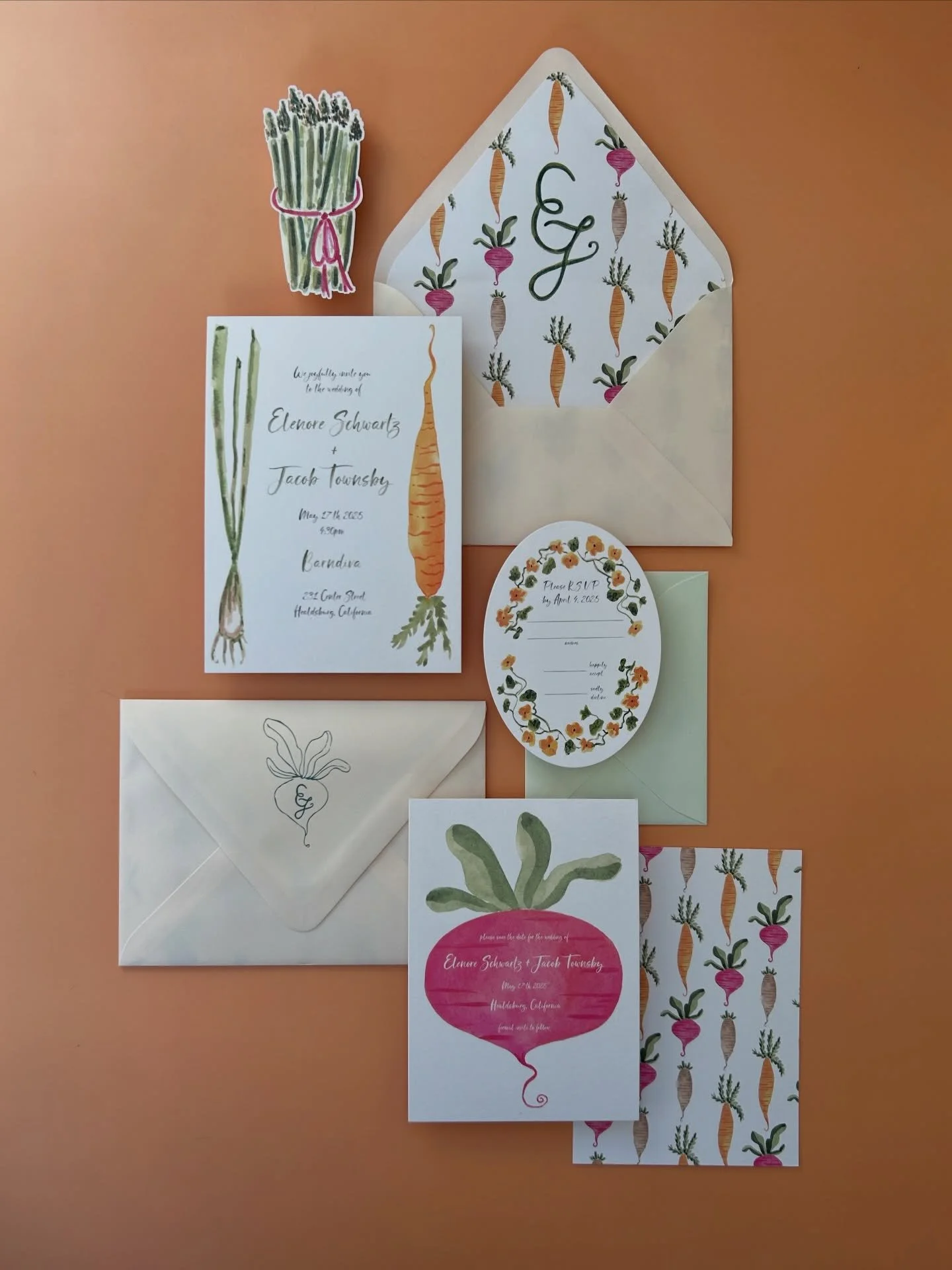 While outside may still be gloomy and grey I&rsquo;m dreaming of spring and summer colors and weddings. Bring on the warmth and golden sunshine palettes!